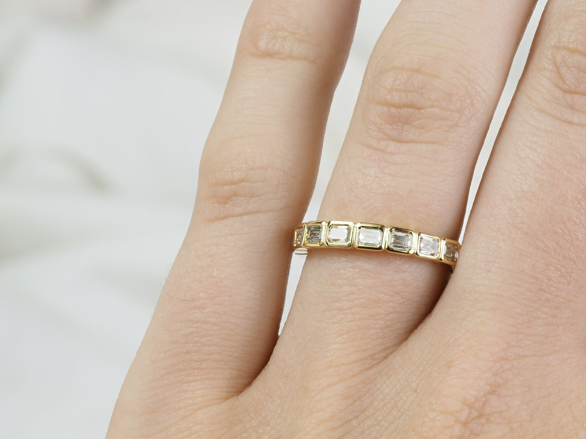 18ct Yellow Gold Emerald Cut Lab-Grown Diamond Ring, 0.87ct Total