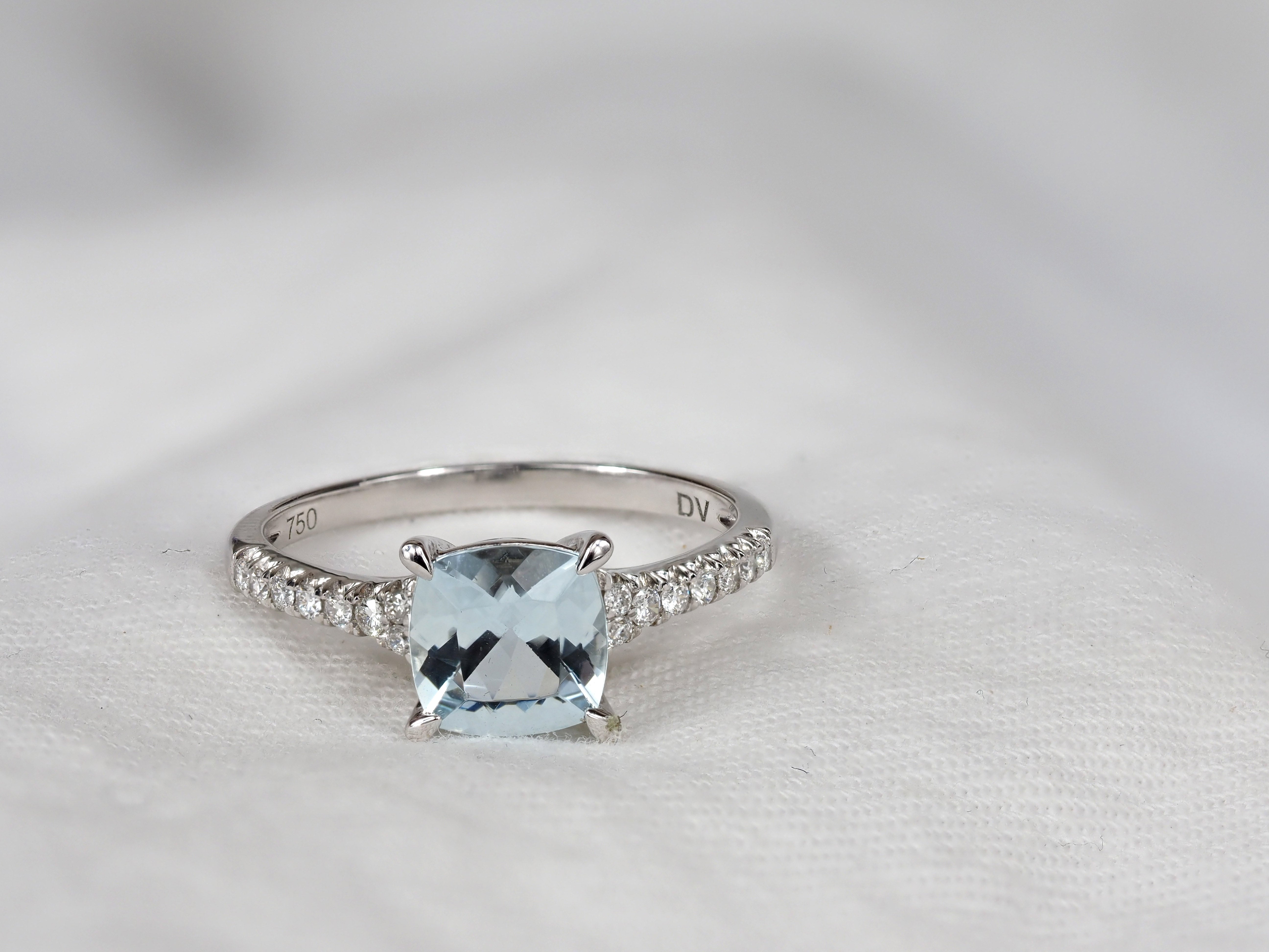 18ct White Gold Aquamarine and Diamond ring