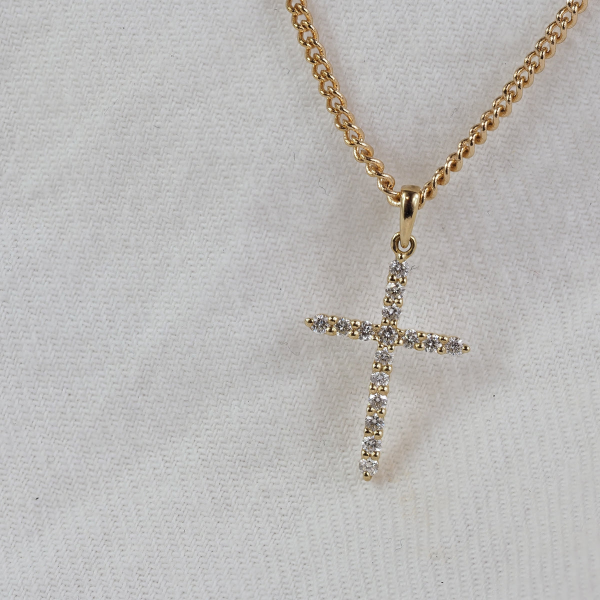 9ct Yellow Gold Diamond Cross, 19mm