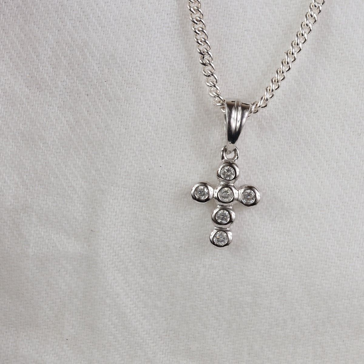 9ct White Gold Diamond Cross Pendant, 0.07ct Total