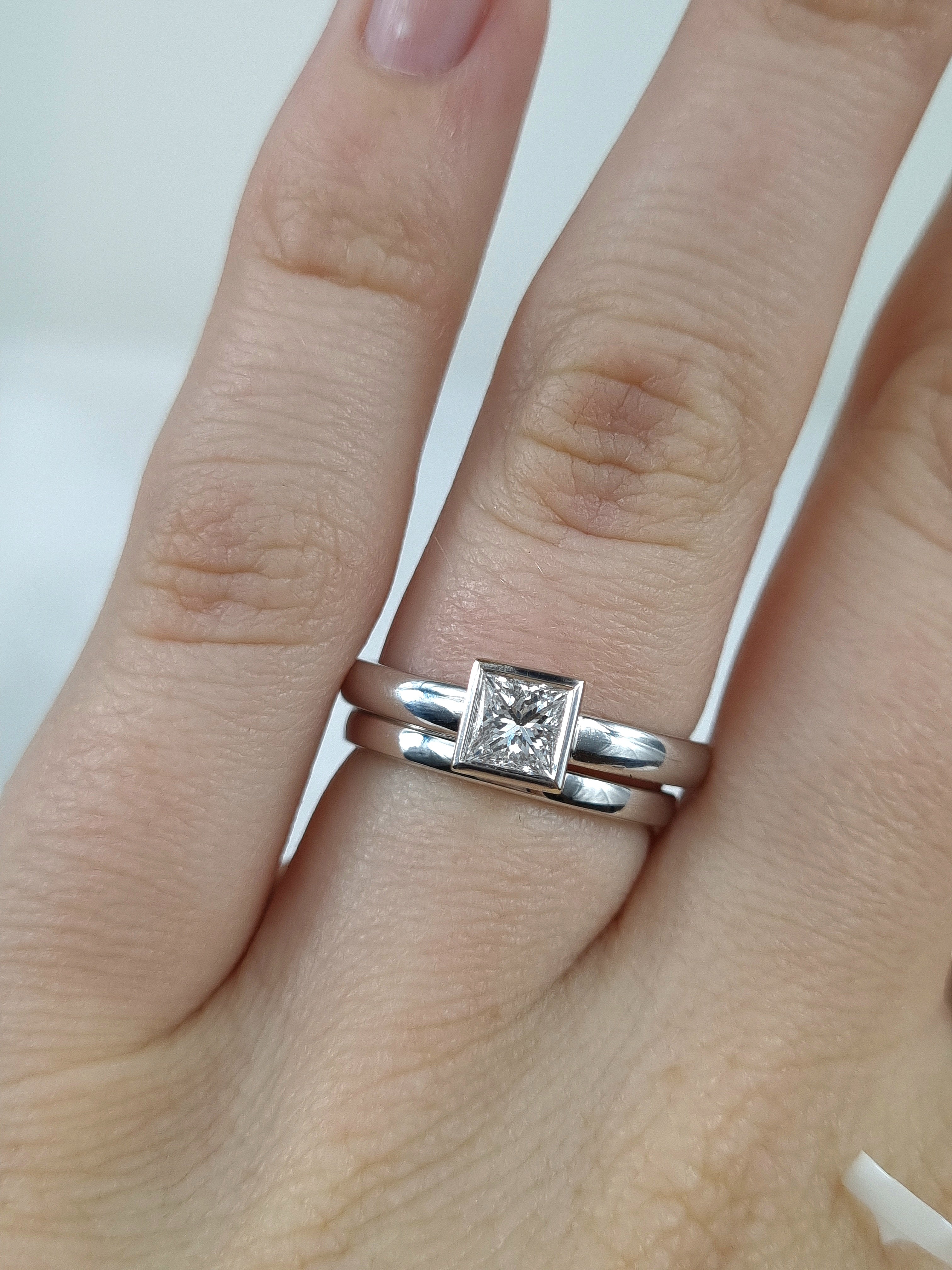 18ct White Gold Princess Cut Diamond Ring, 0.52ct Centre