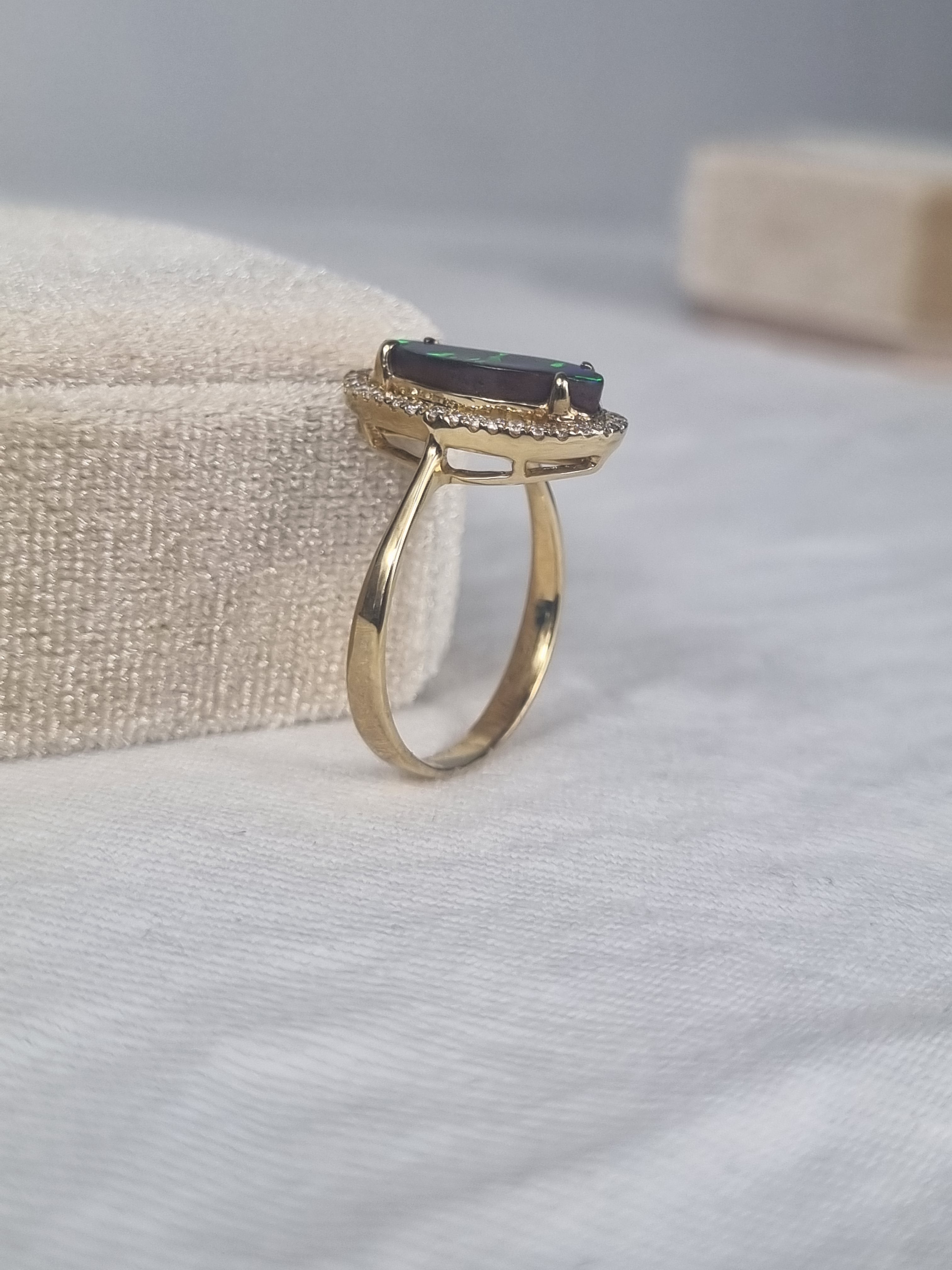 9ct Yellow Gold 2.12ct Solid Boulder Opal & Diamond Ring