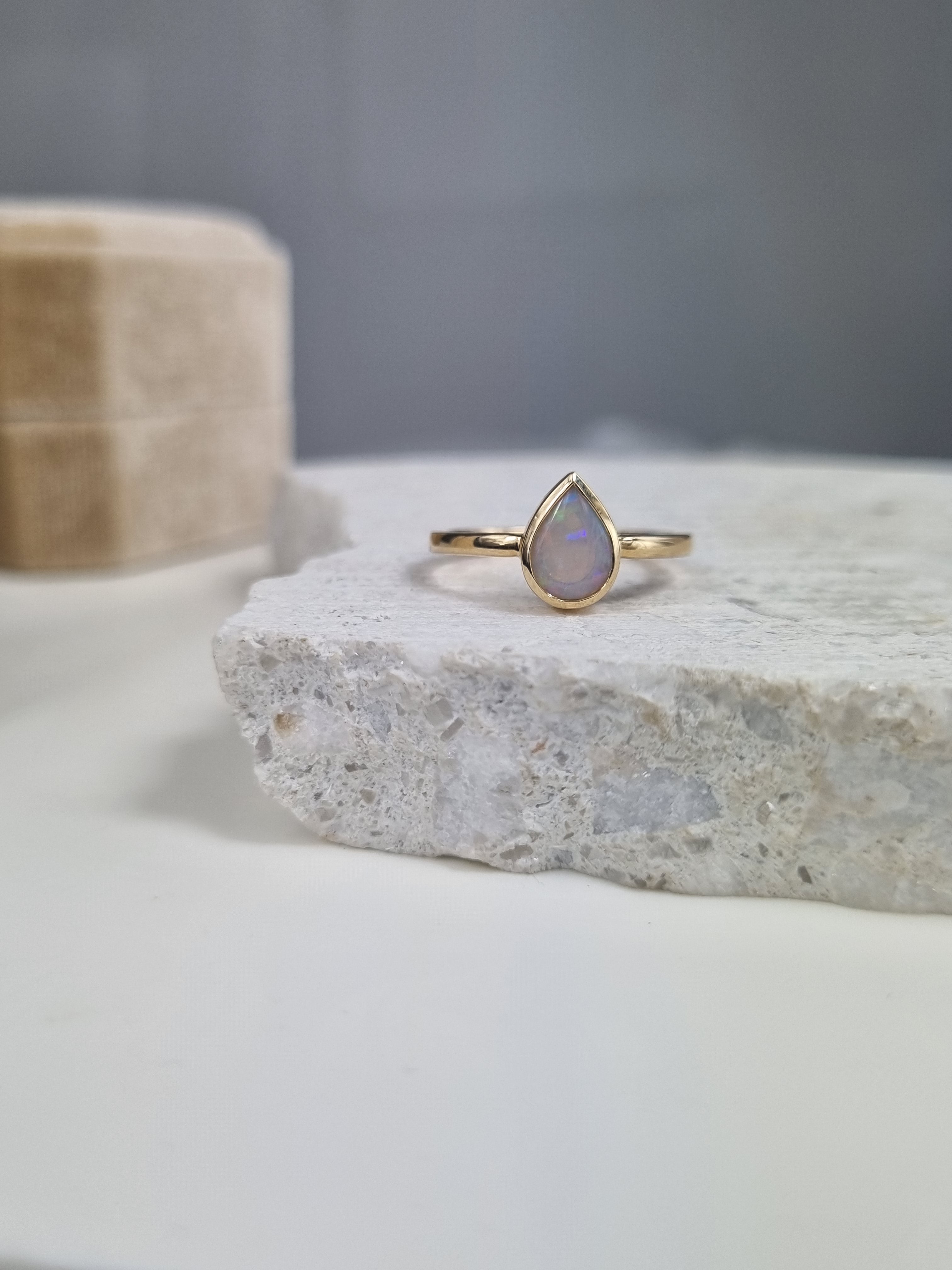 9ct Yellow Gold Pear Opal ring