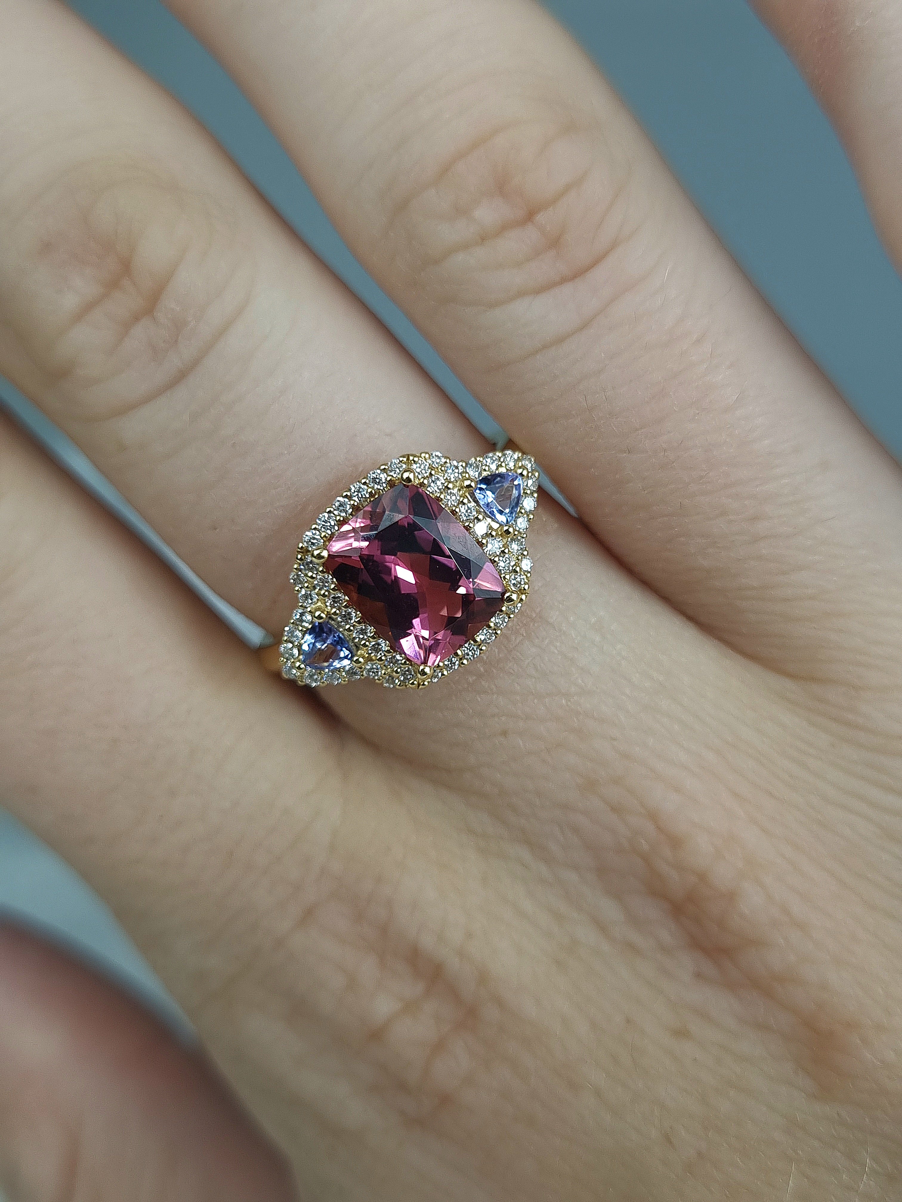 18ct Yellow Gold Pink Tourmaline & Tanzanite Ring
