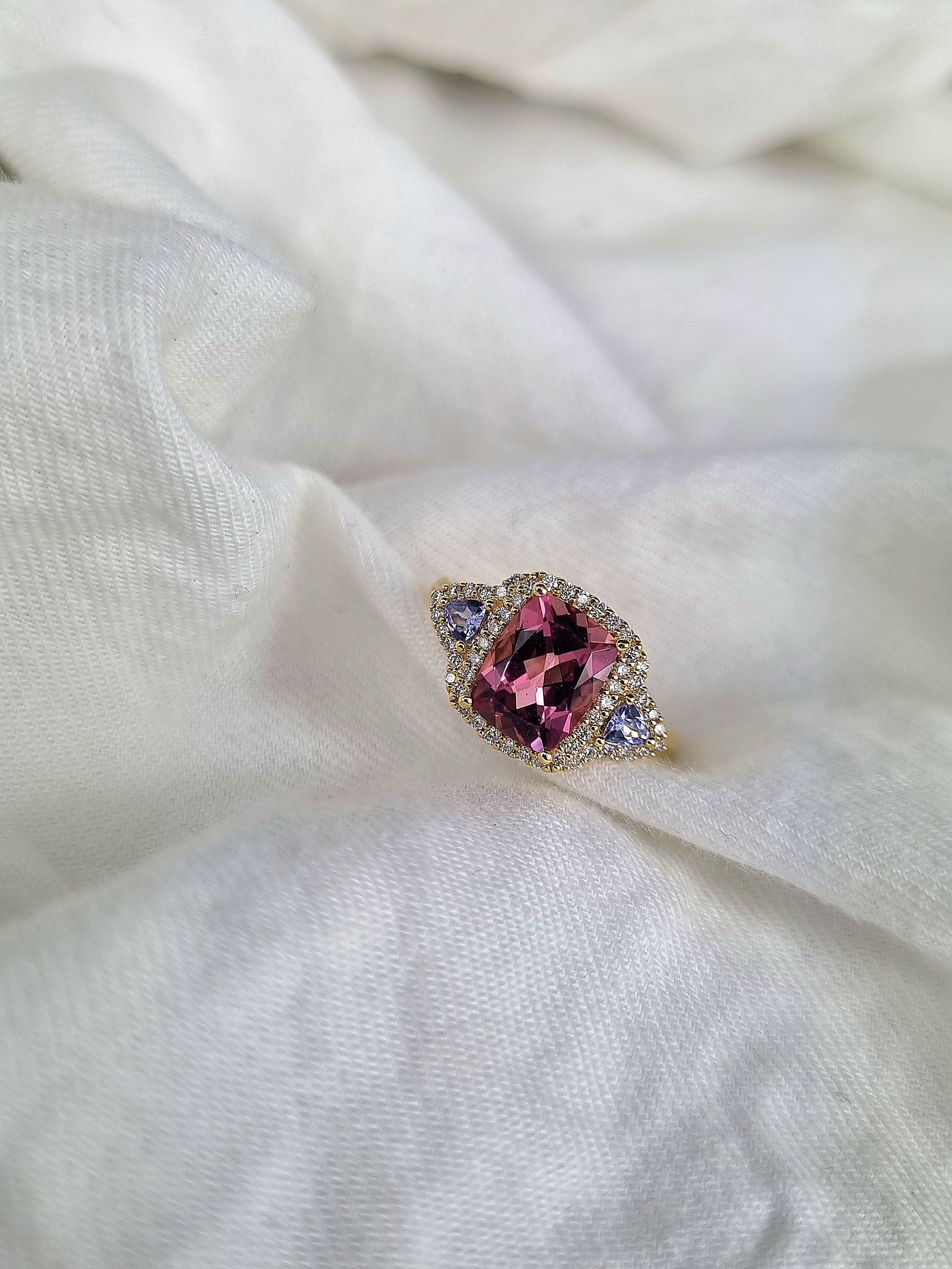18ct Yellow Gold Pink Tourmaline & Tanzanite Ring