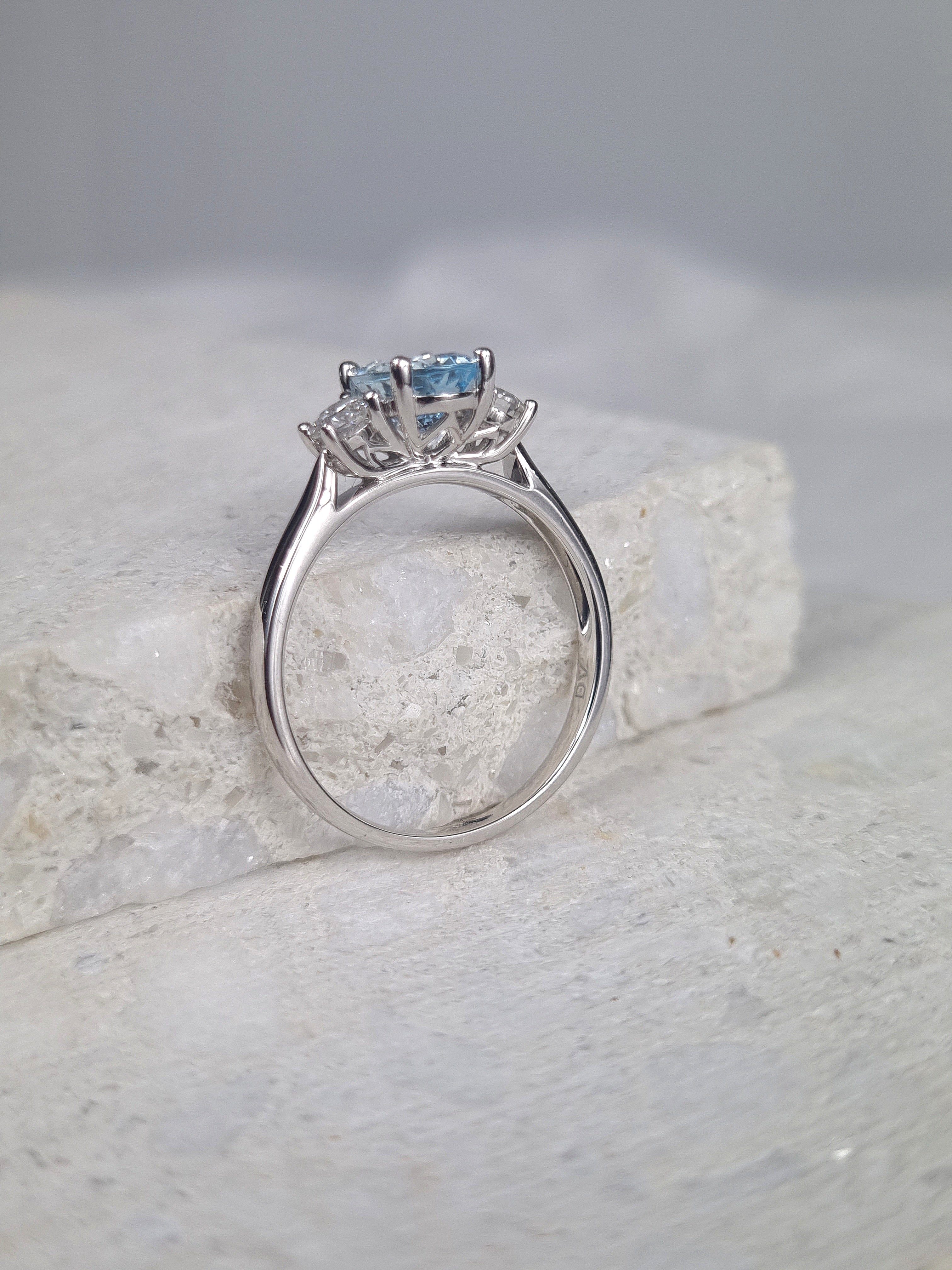 18ct White Gold Aquamarine and Diamond dress ring