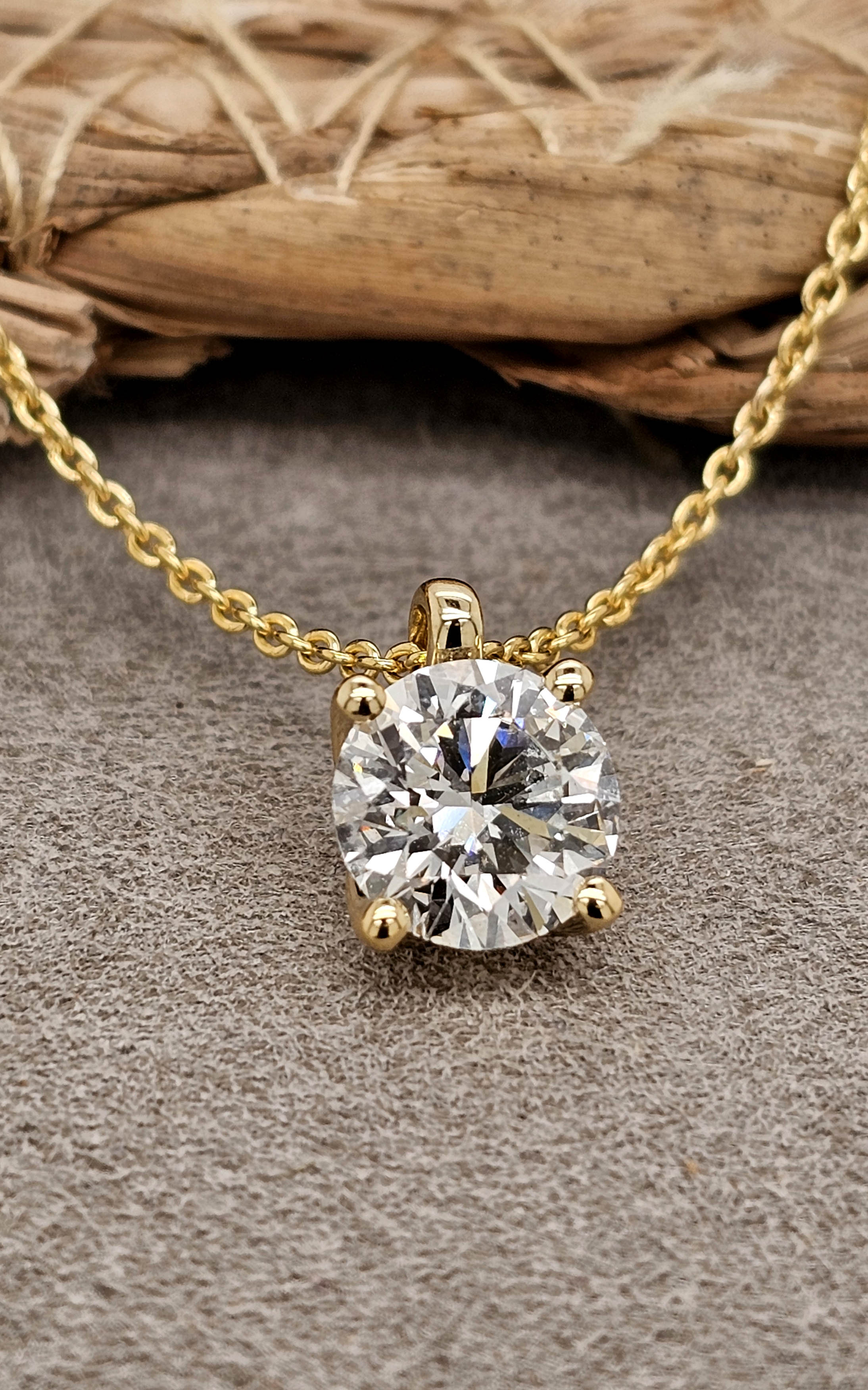 Hammerton's 145 9ct Yellow Gold 1.45ct Round Brilliant Cut Lab-Grown Diamond Slider Pendant