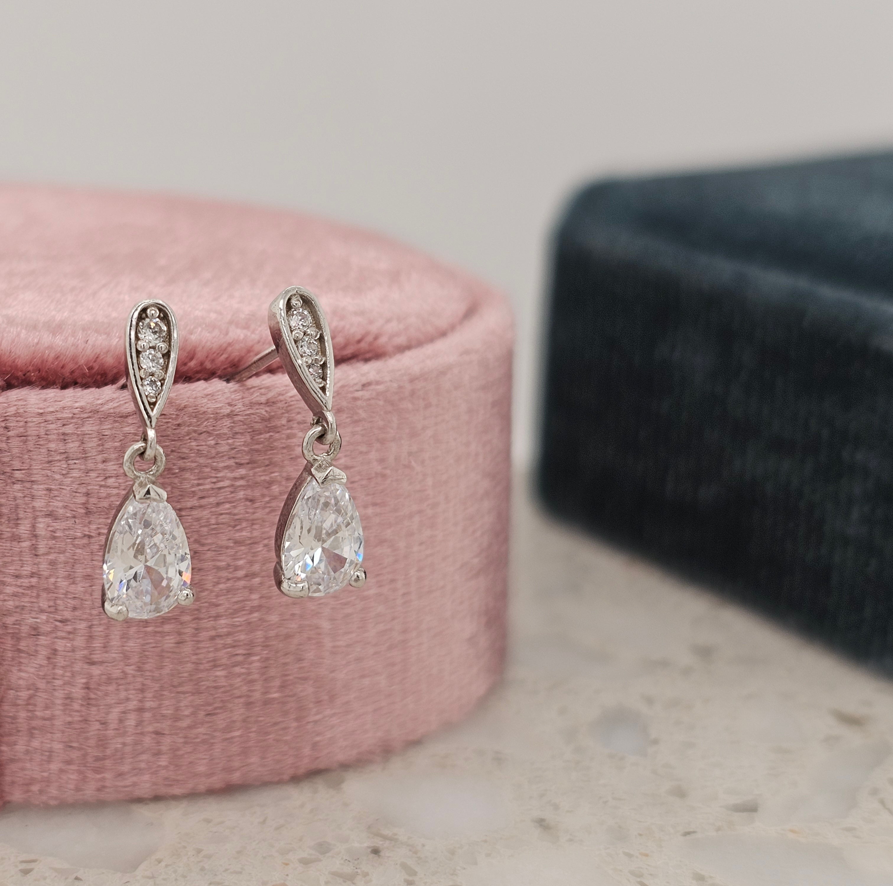 9ct white gold stone set drop earrings