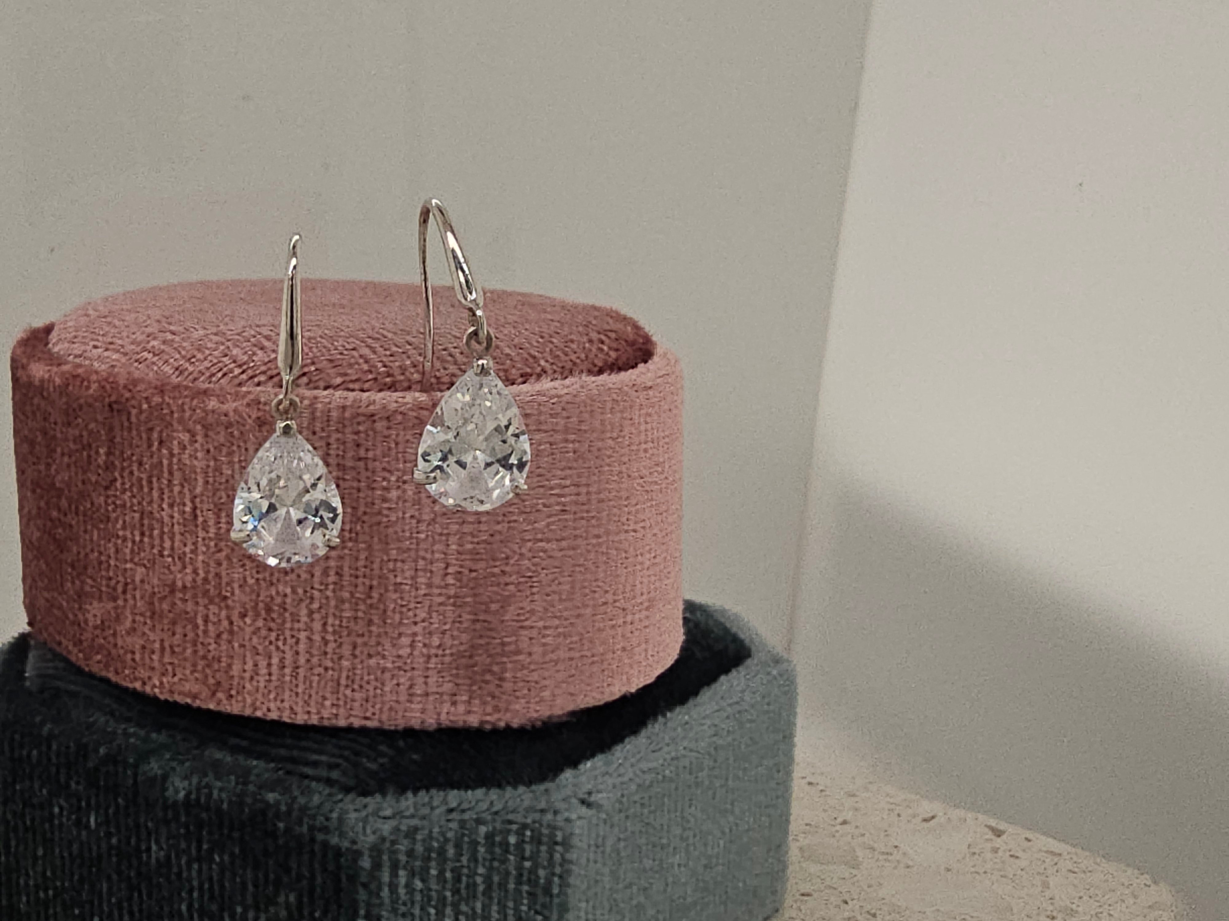 9ct white gold cubic zirconia earrings