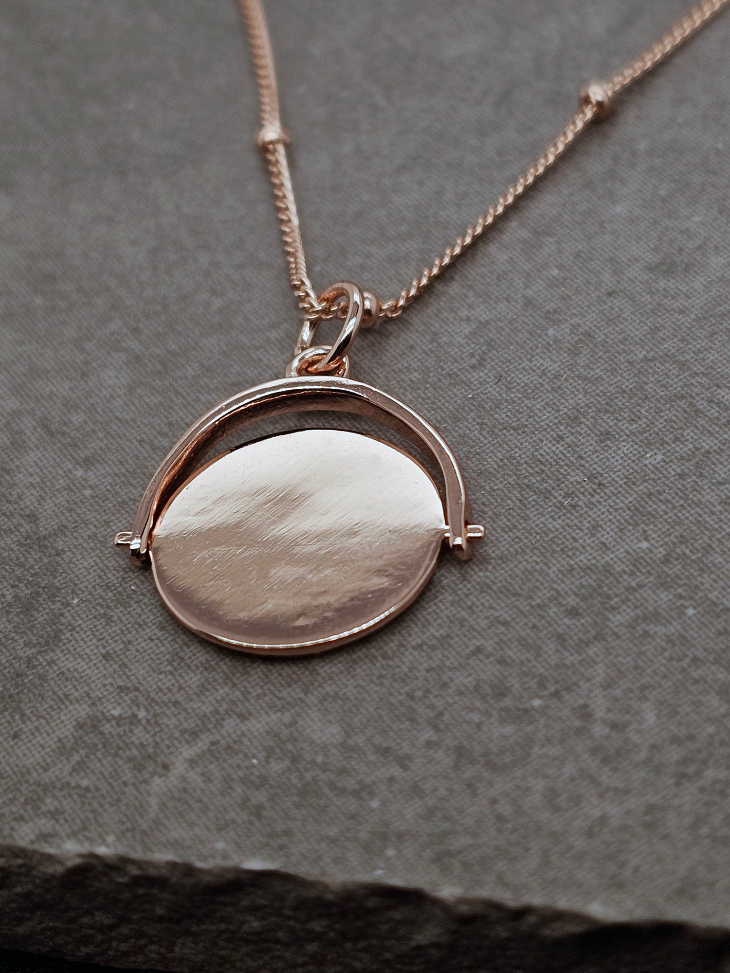 Customizable Round Disc Necklet