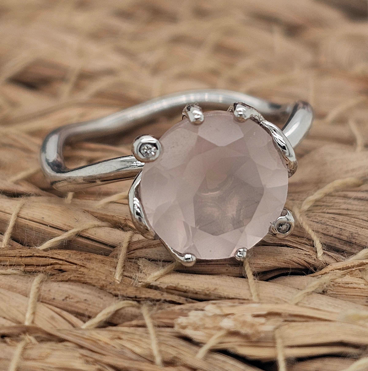 9ct White Gold Rose Quartz Freestyle Ring