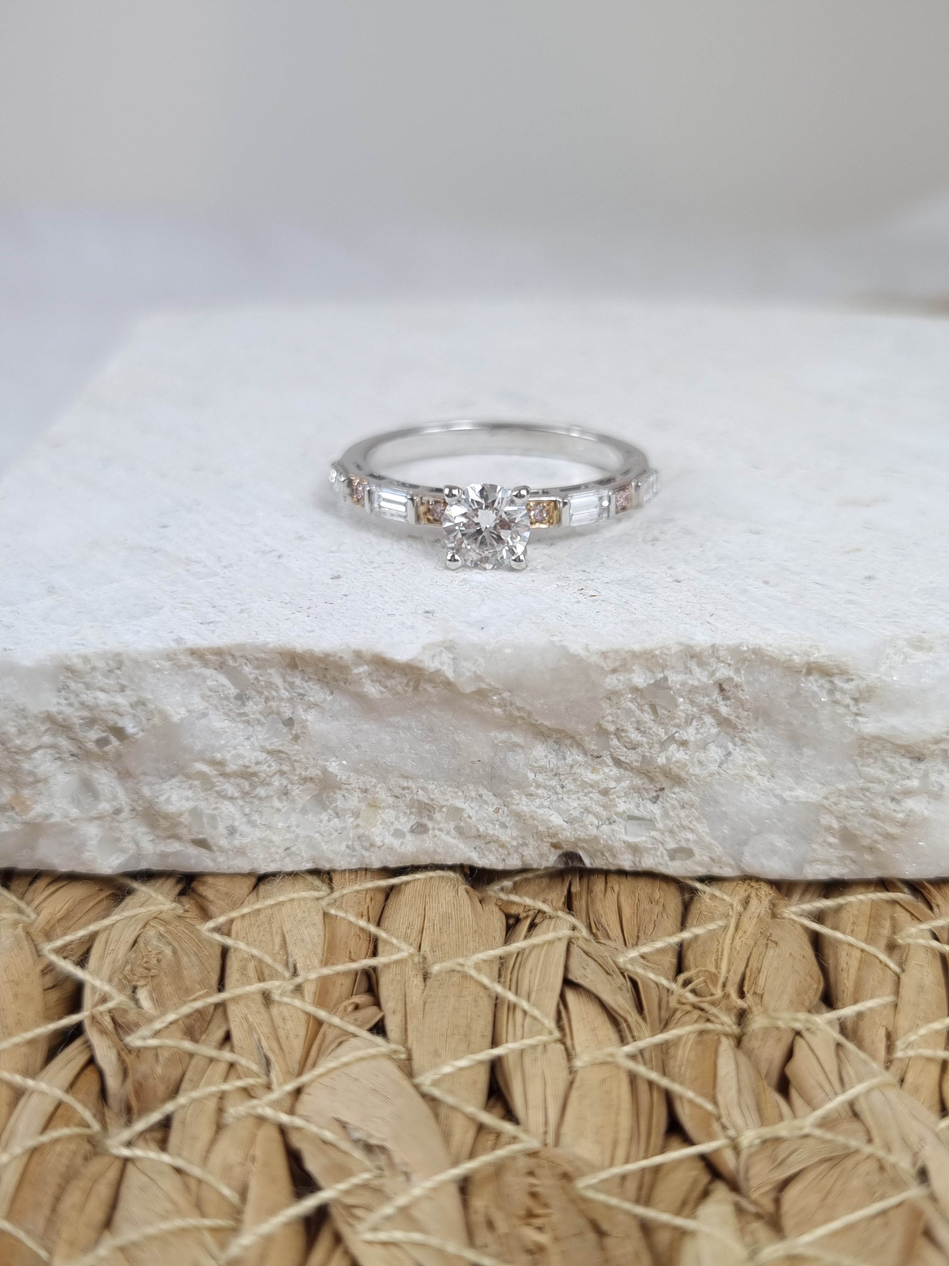 18ct Rose and White Gold 'Pink Caviar' Argyle Diamond ring, total 0.92ct