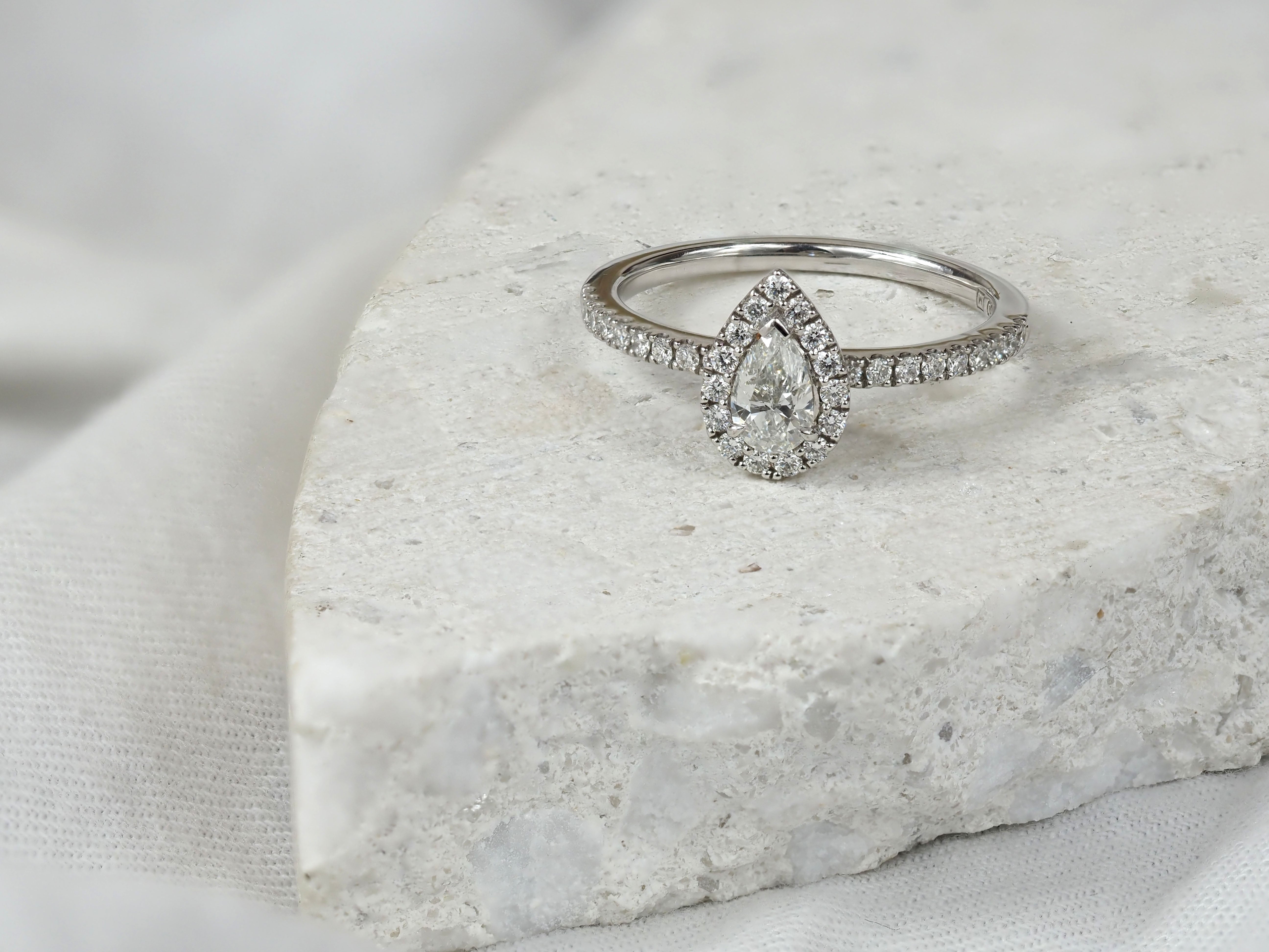 18ct White Gold Pear Cut Diamond Engagement Ring, 0.30 carat Centre