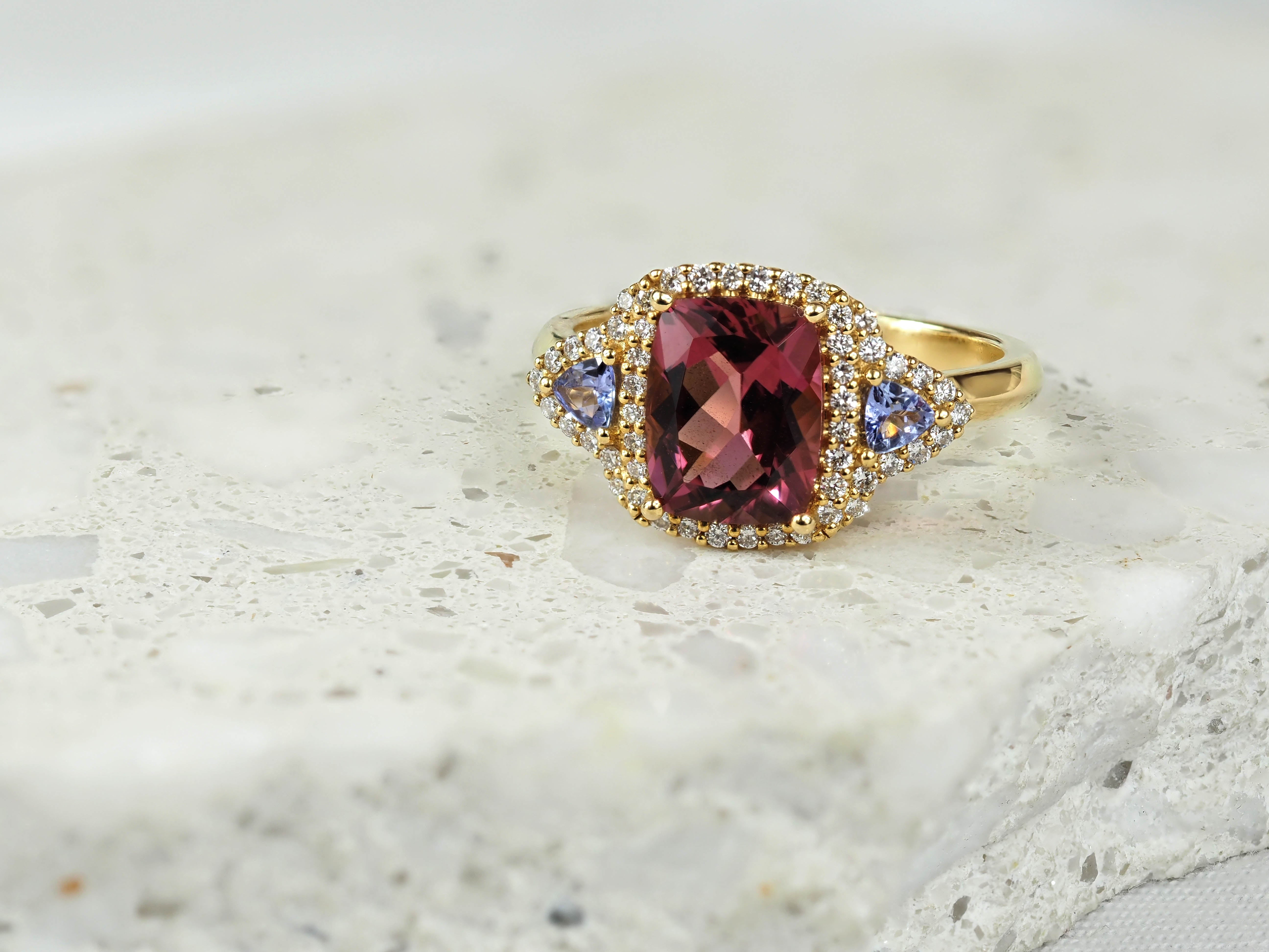 18ct Yellow Gold Pink Tourmaline & Tanzanite Ring