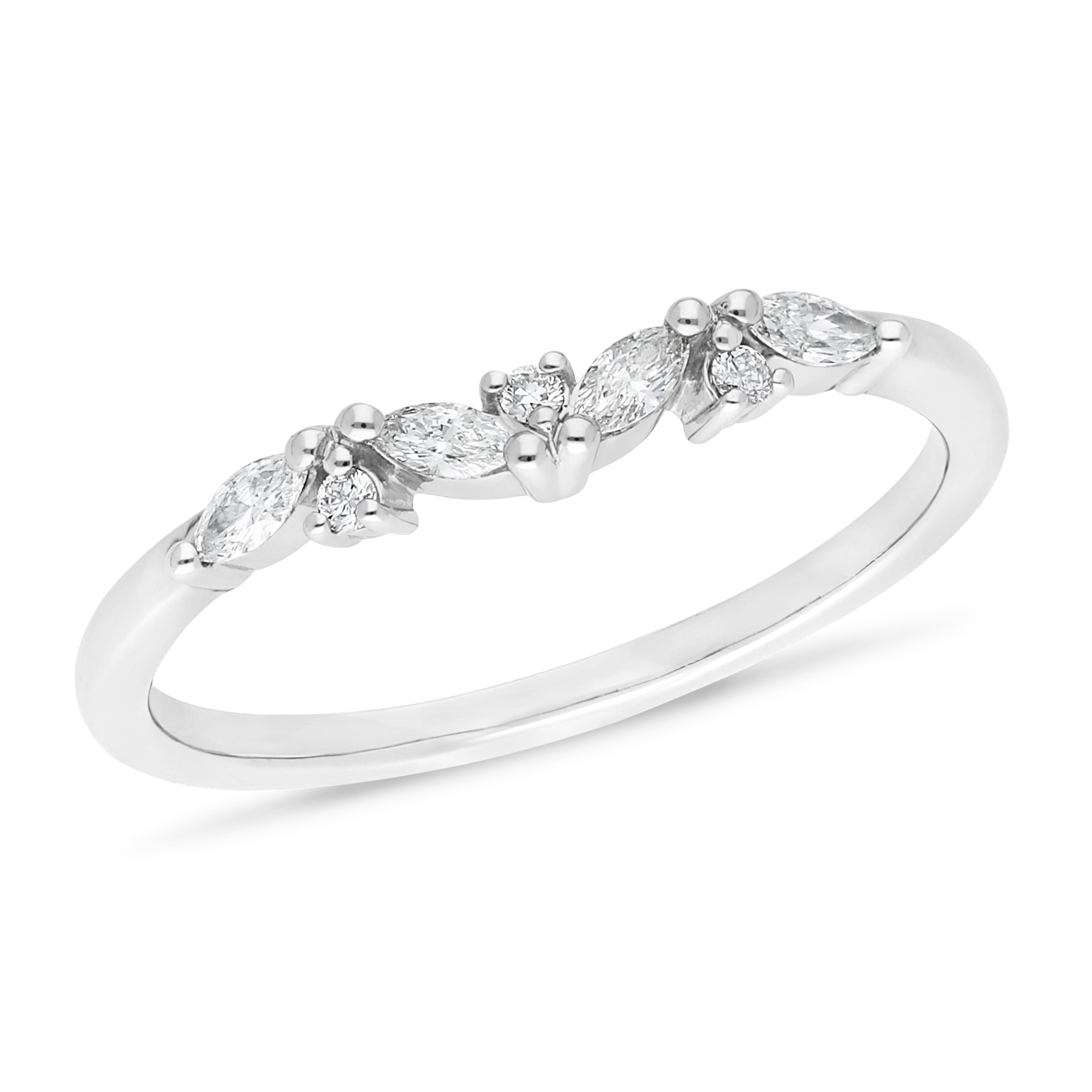18ct White Gold Marquis and Round Brillant cut Diamond ring
