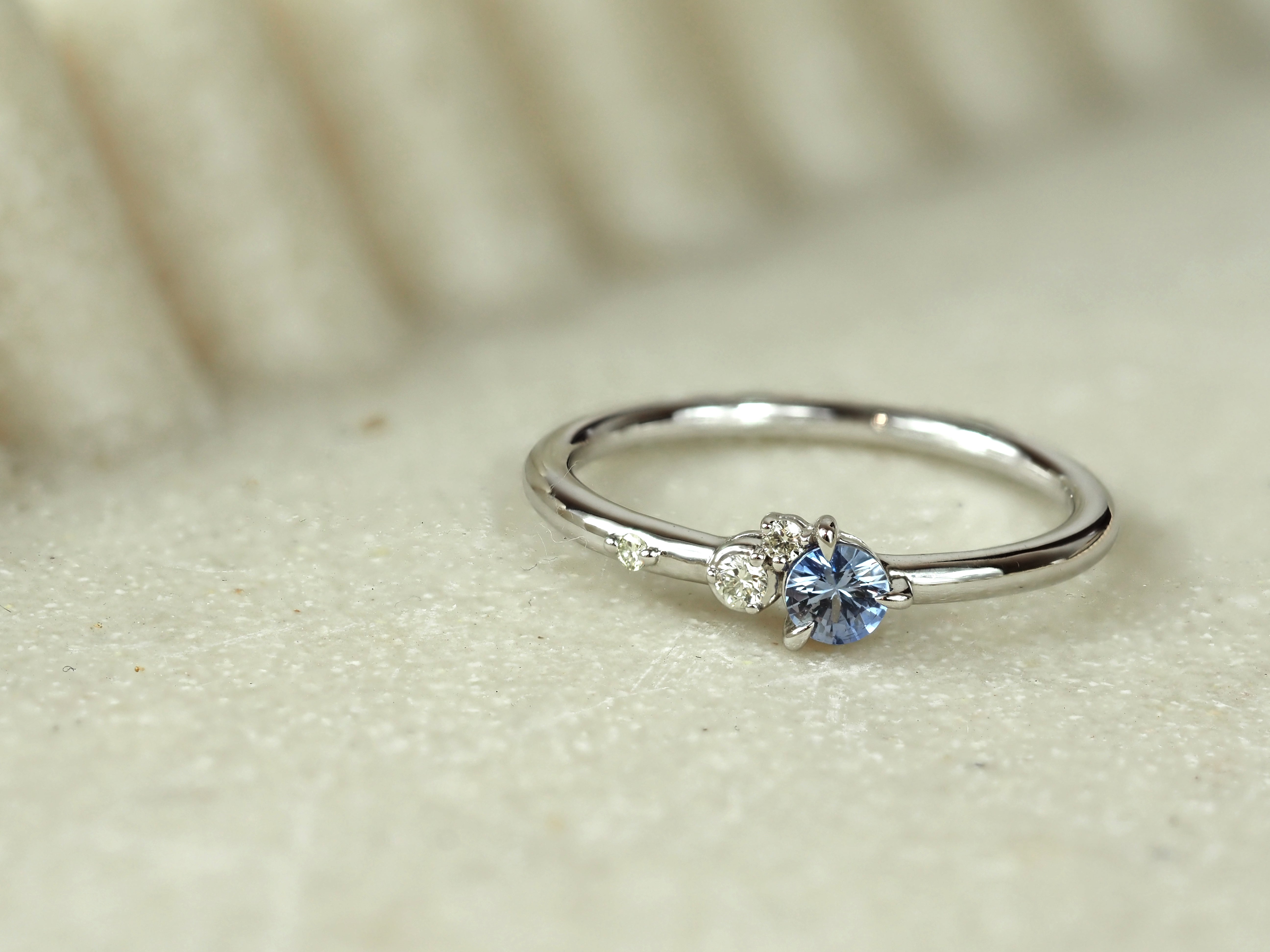 9ct White Gold Ceylon Sapphire and Diamond ring