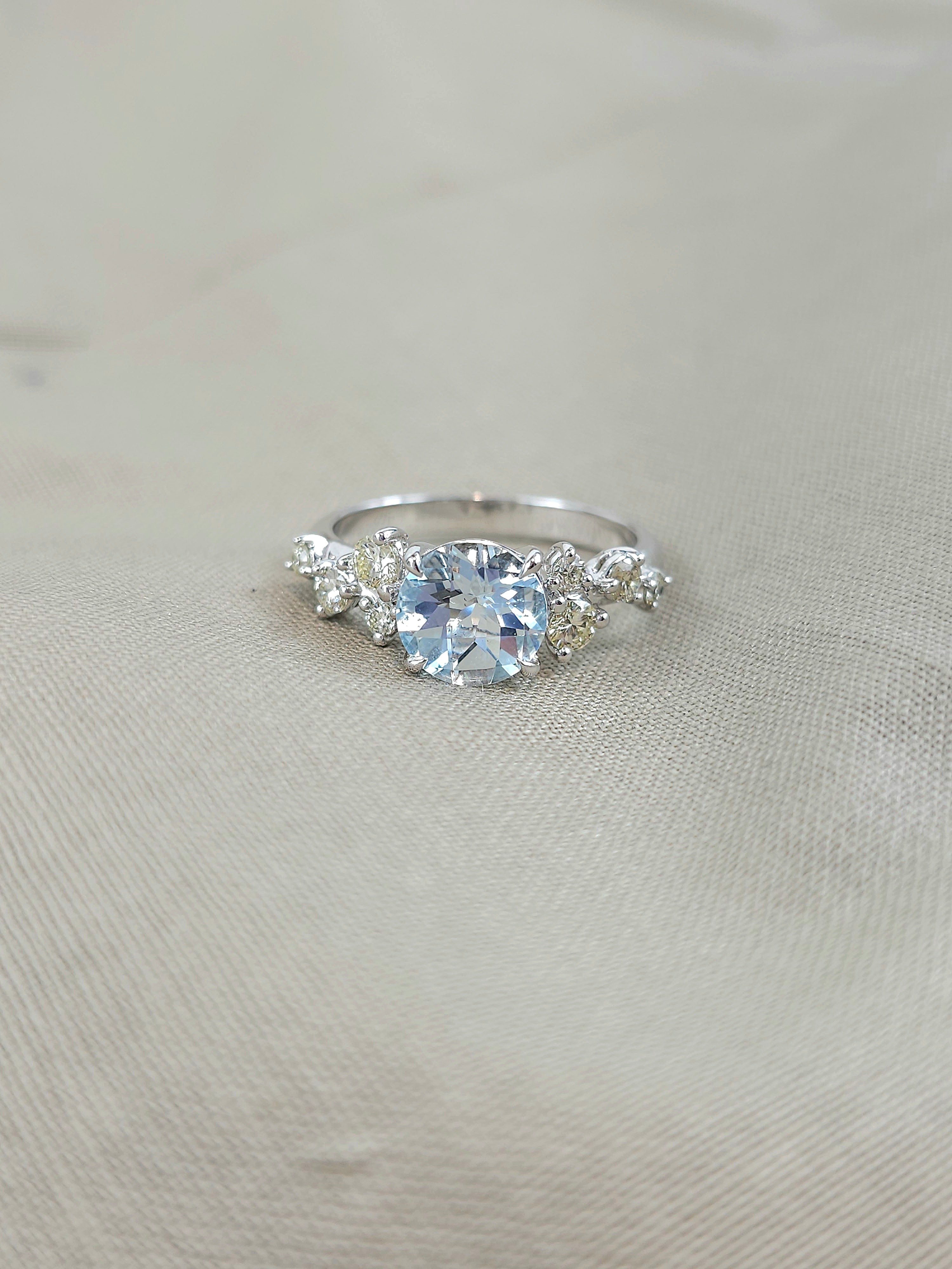 9ct White Gold Aquamarine and Lab-Grown Diamond ring