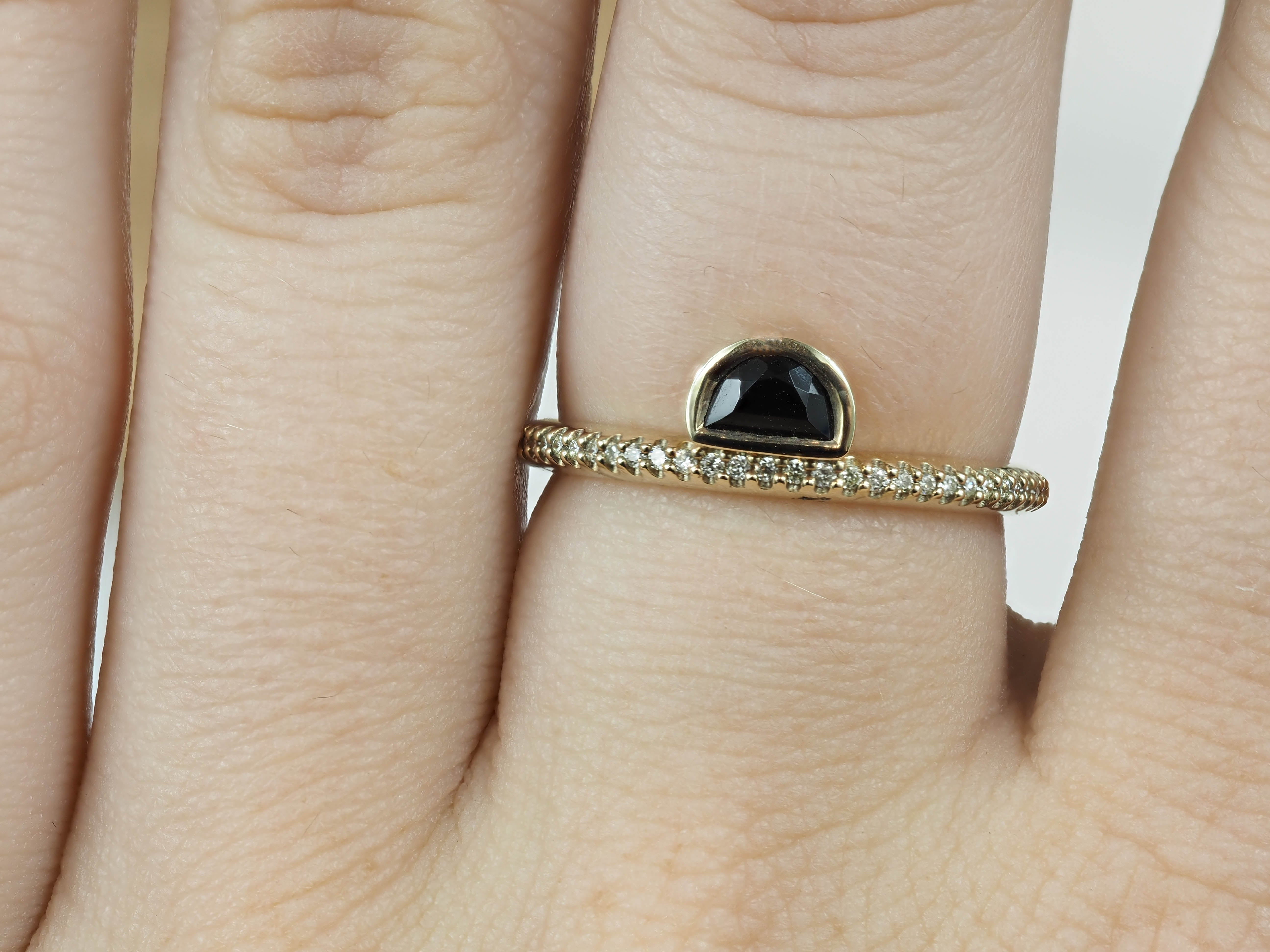 9ct Yellow Gold Onyx and Diamond Ring