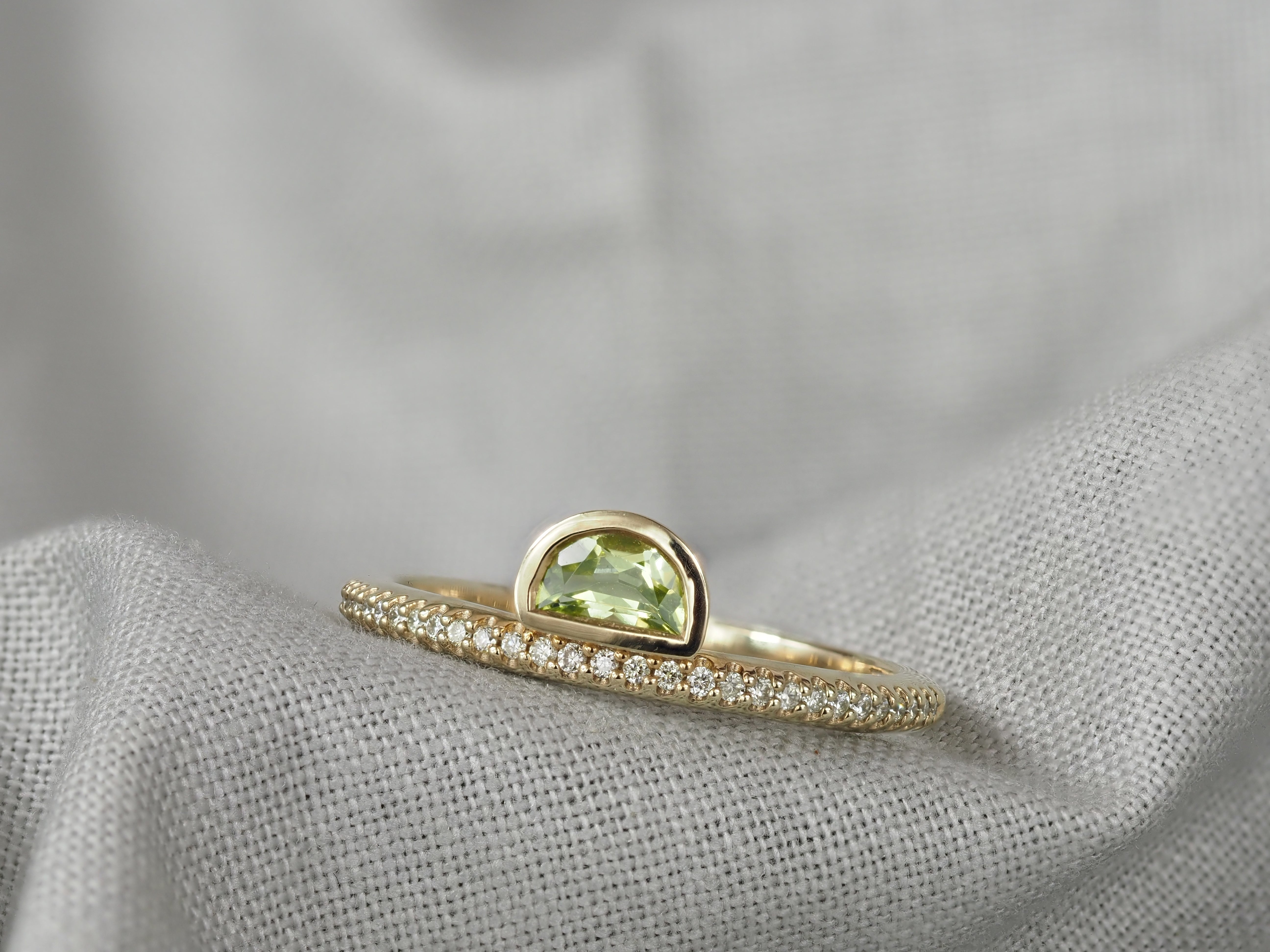 9ct Yellow Gold Peridot and Diamond Ring, 0.27ct centre
