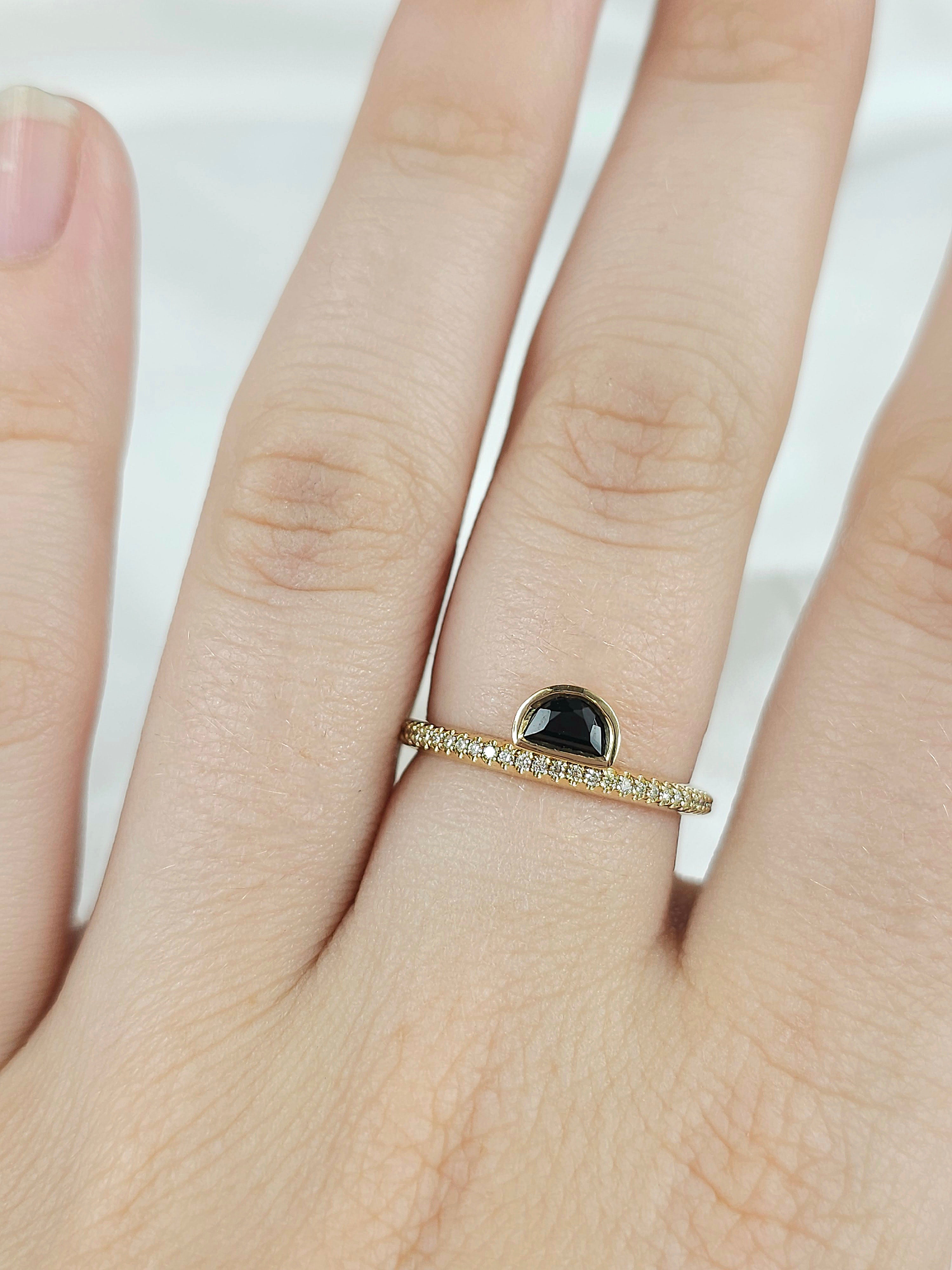 9ct Yellow Gold Onyx and Diamond Ring
