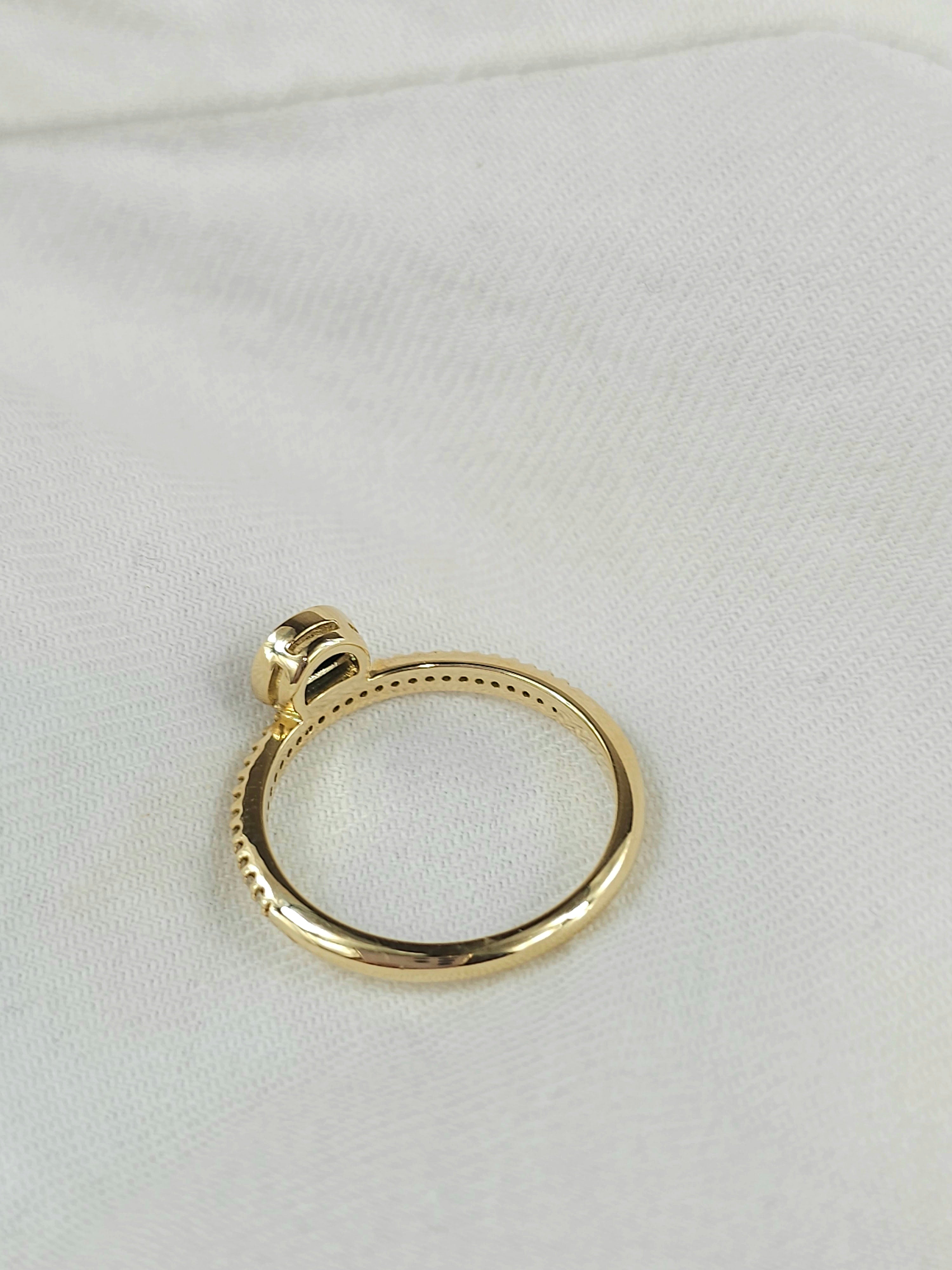 9ct Yellow Gold Onyx and Diamond Ring