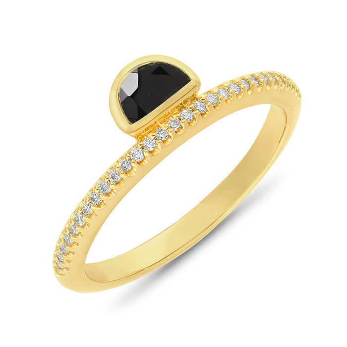 9ct Yellow Gold Onyx and Diamond Ring