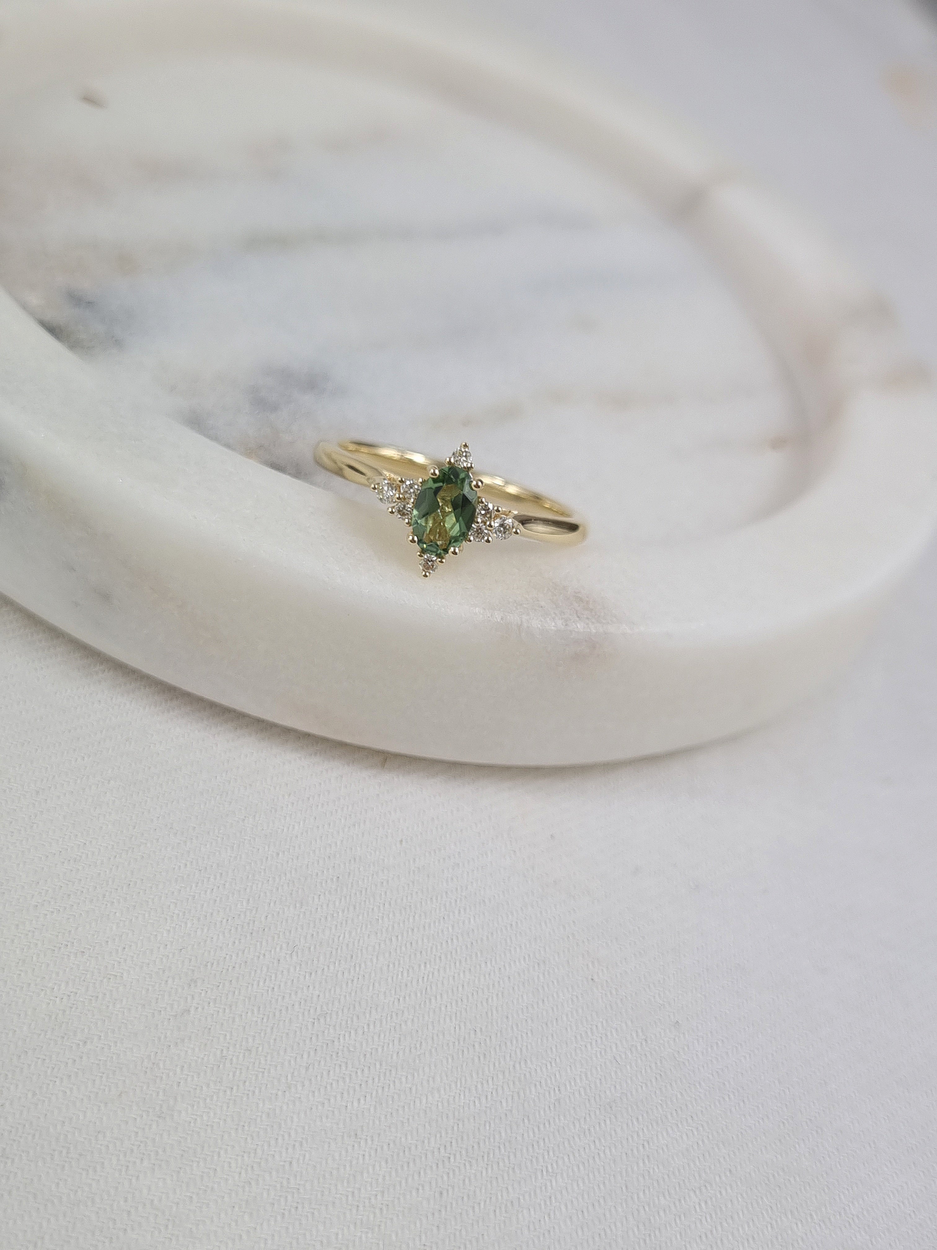 9ct Yellow Gold Mint Tourmaline and Diamond ring, 0.38ct centre