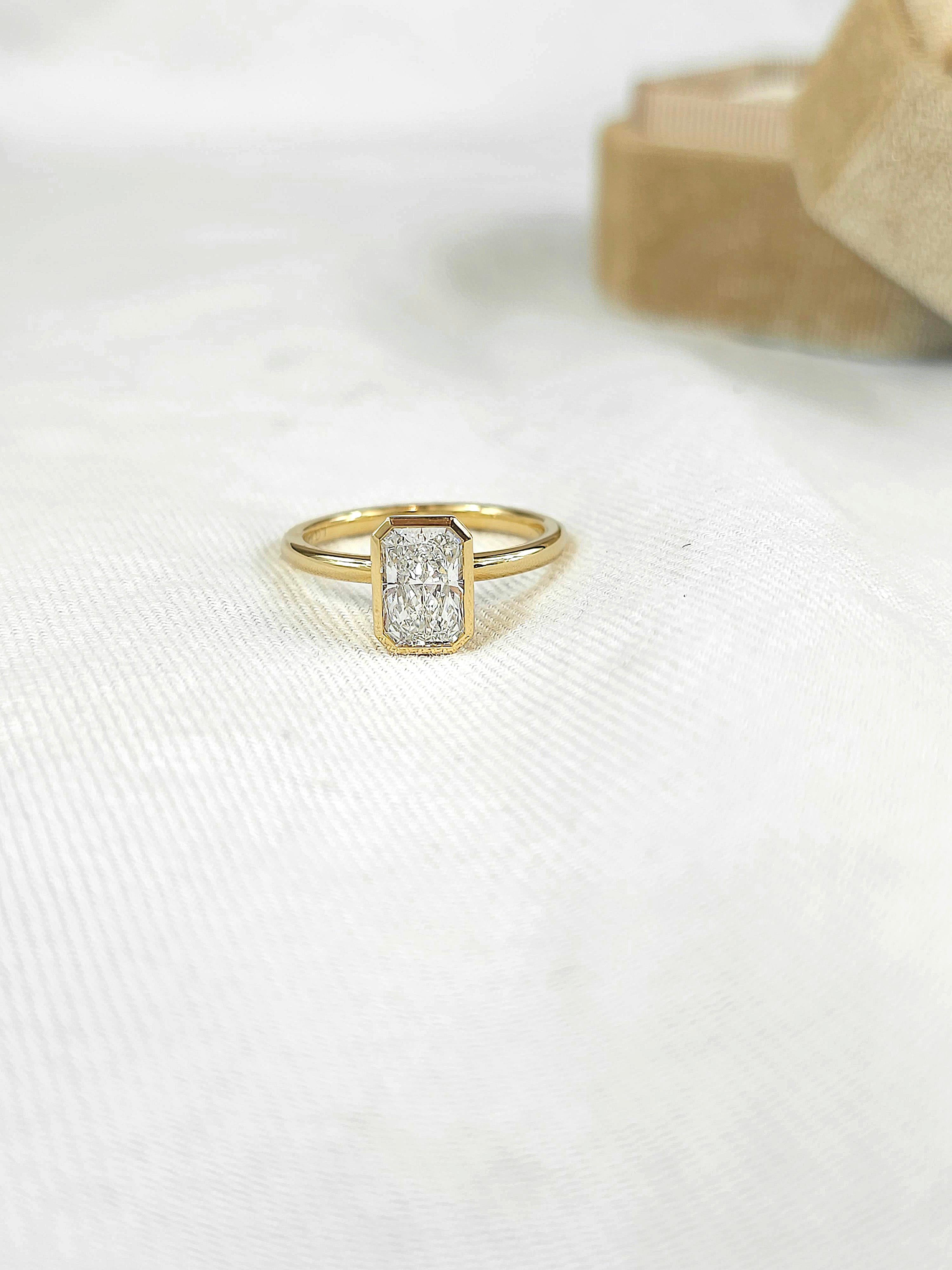 18ct Yellow Gold Lab-Grown Radiant Engagement Ring, 1.50ct Centre