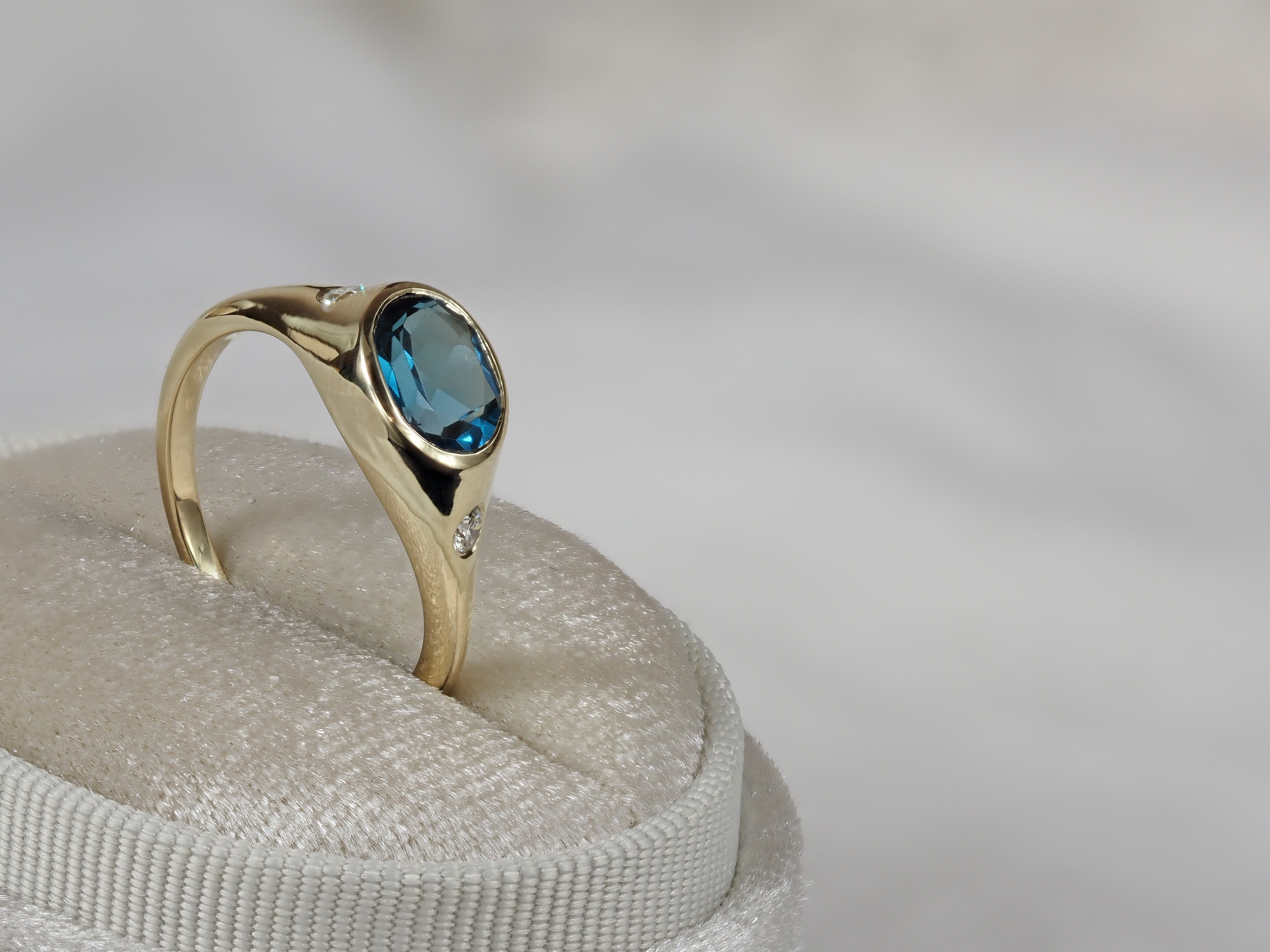 9ct Yellow Gold London Blue Topaz and Diamond Ring