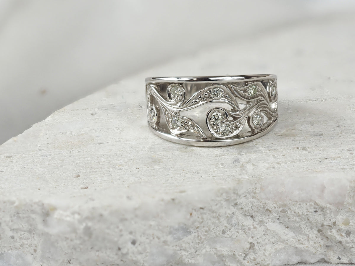 9ct White Gold Filigree Diamond Ring
