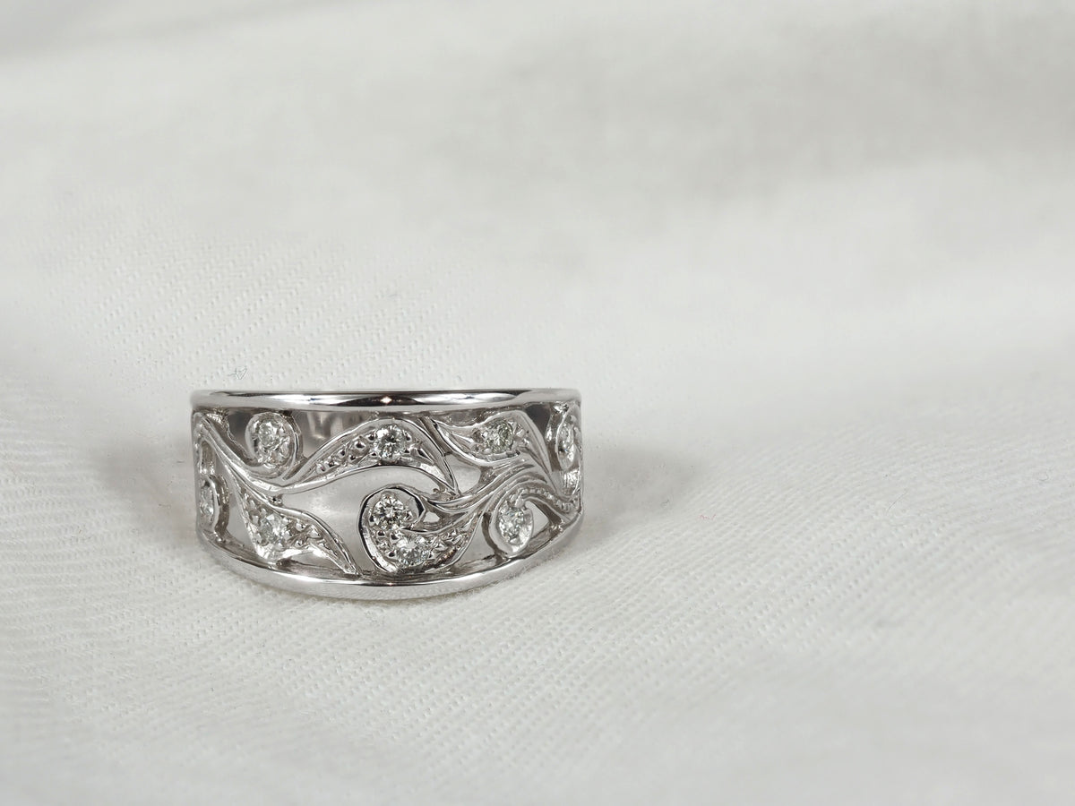 9ct White Gold Filigree Diamond Ring