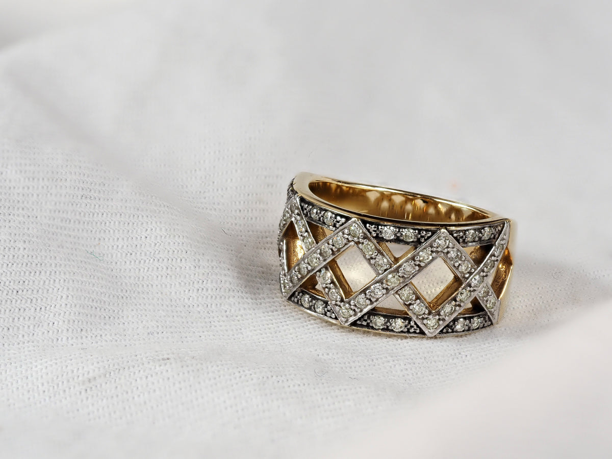 9ct Yellow Gold Diamond Bead Set Ring