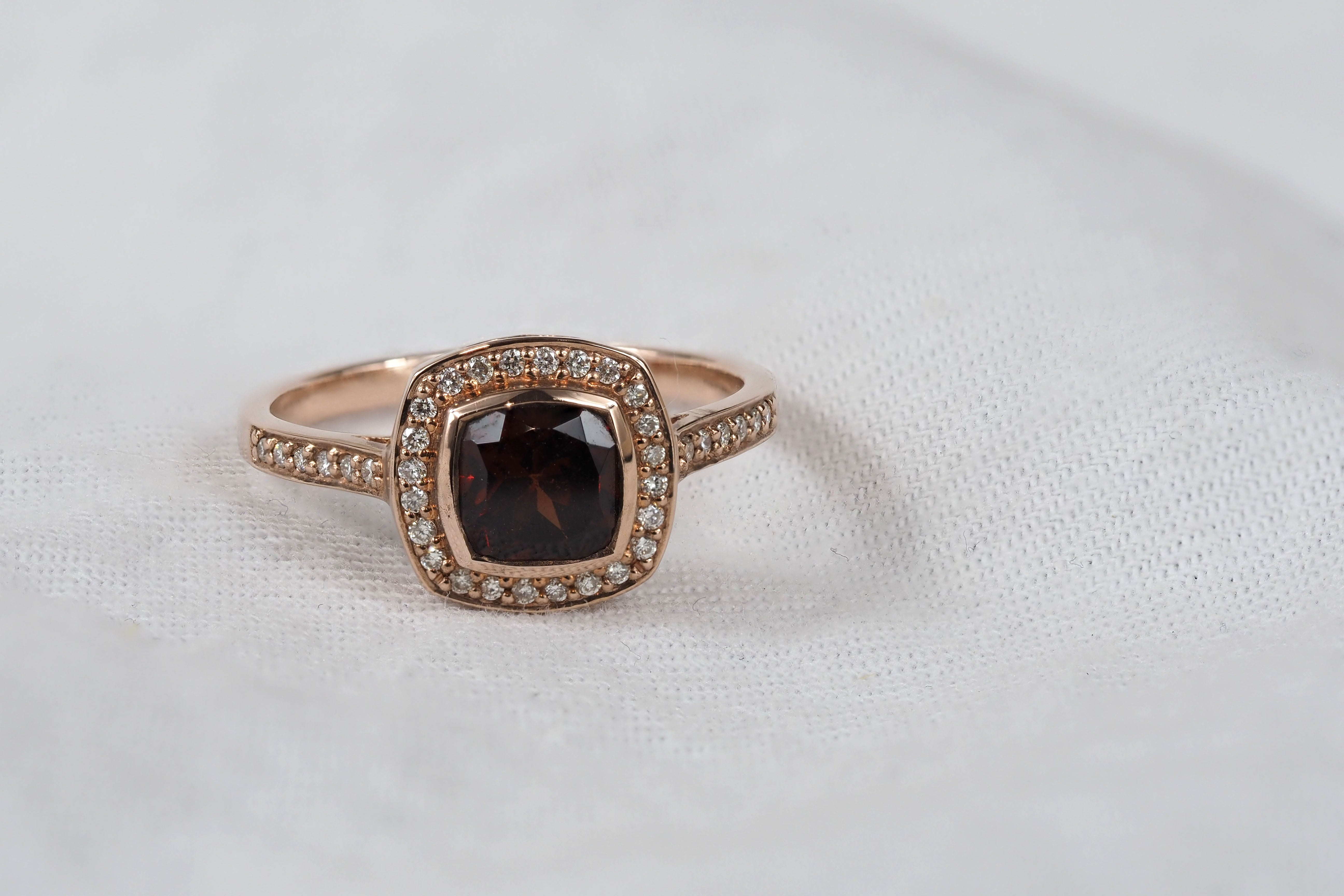 9ct Rose Gold Garnet and Diamond Ring