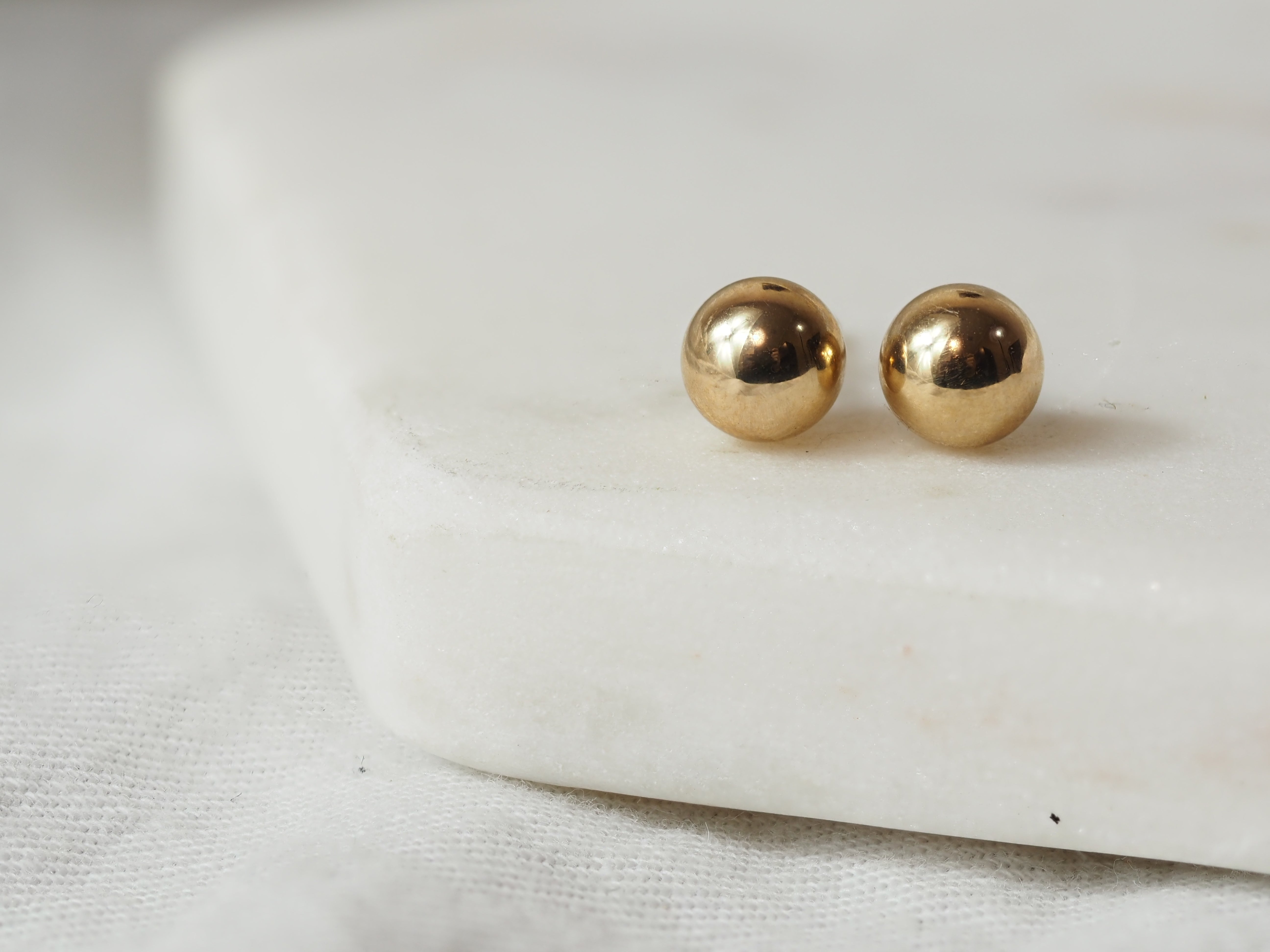 9ct Yellow Gold 6mm Ball Stud Earrings