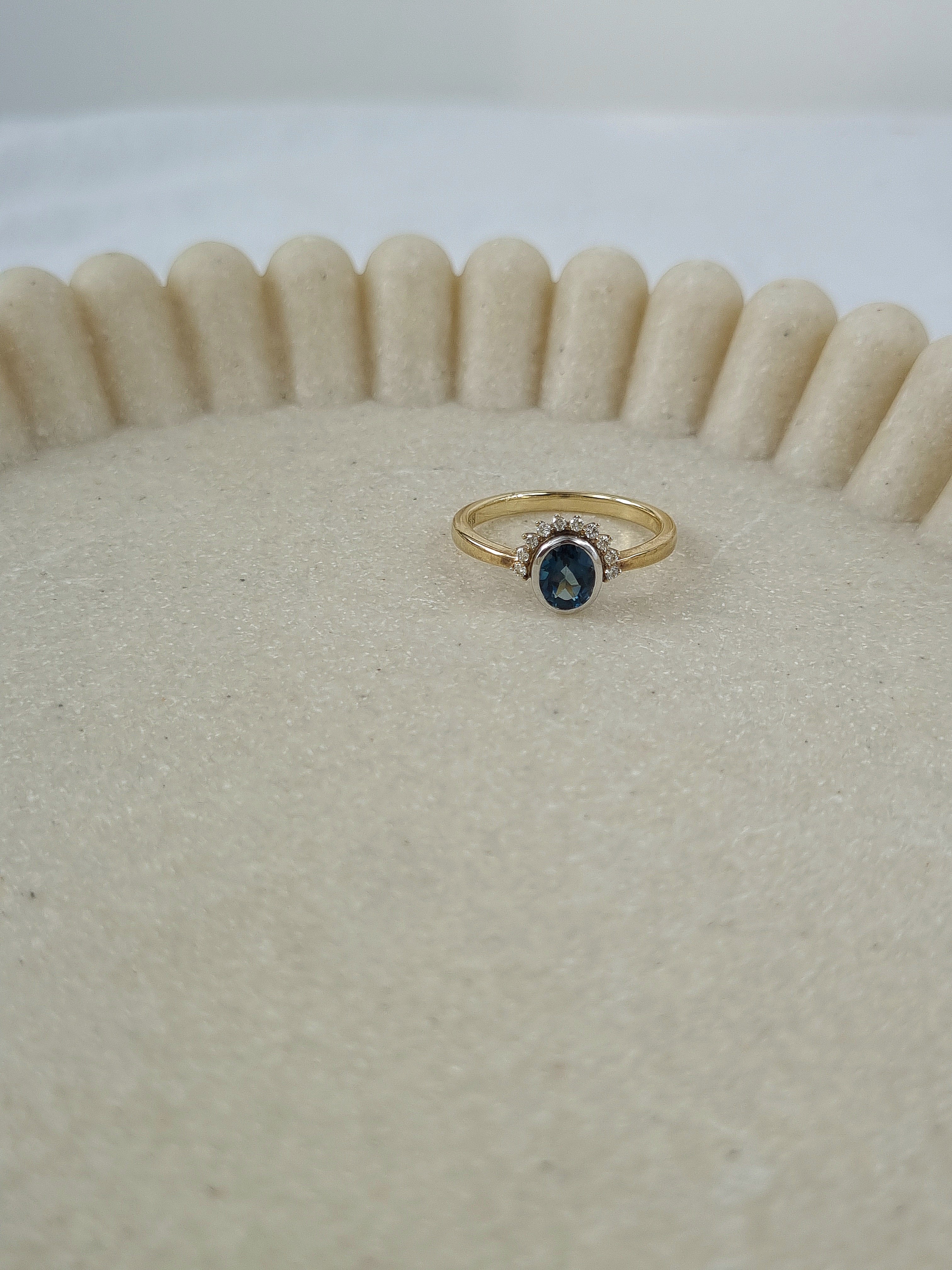 9ct Yellow Gold London Blue Topaz and Diamond ring