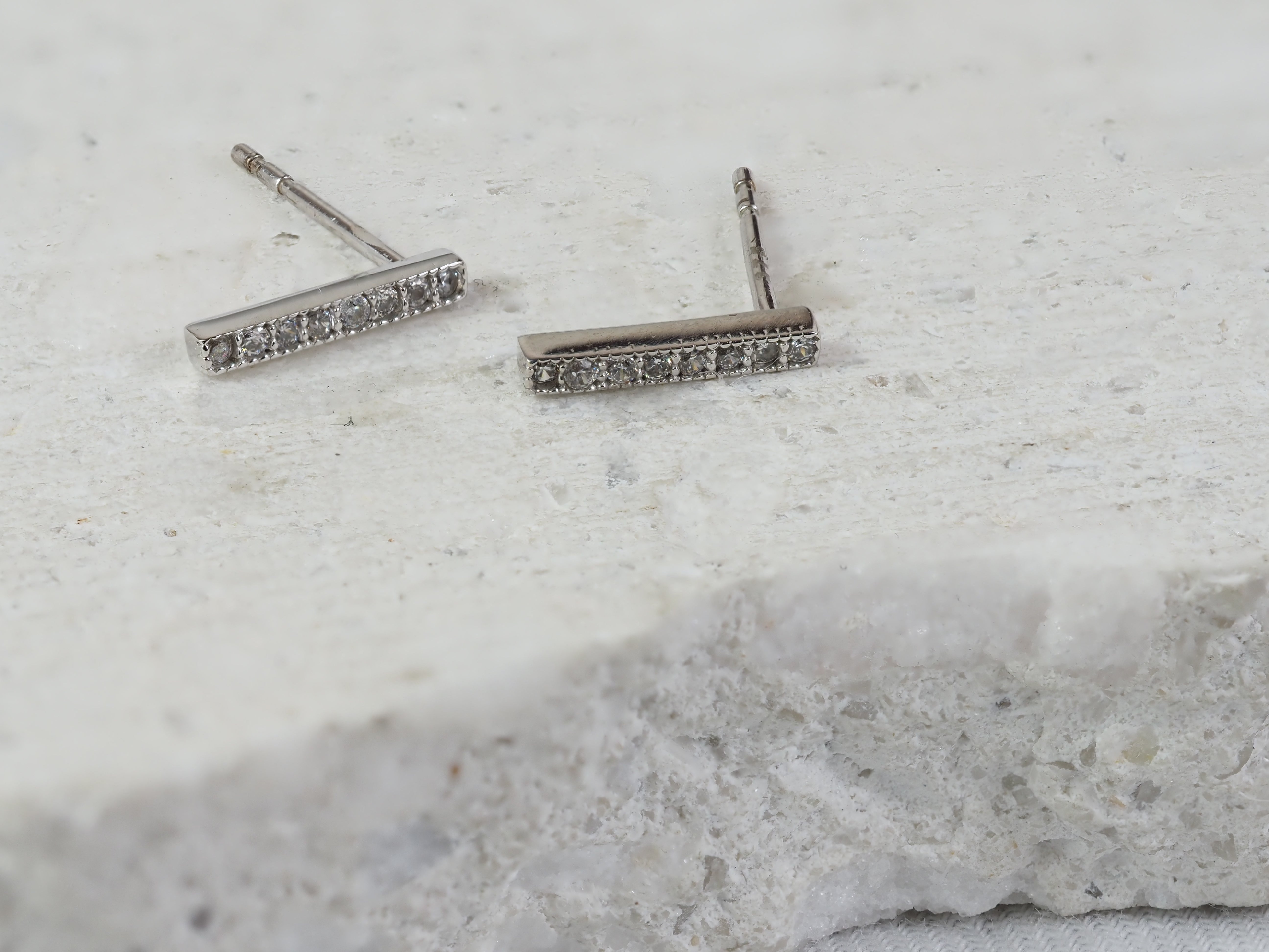 9ct White Gold Cubic Zirconia Bar Stud Earrings