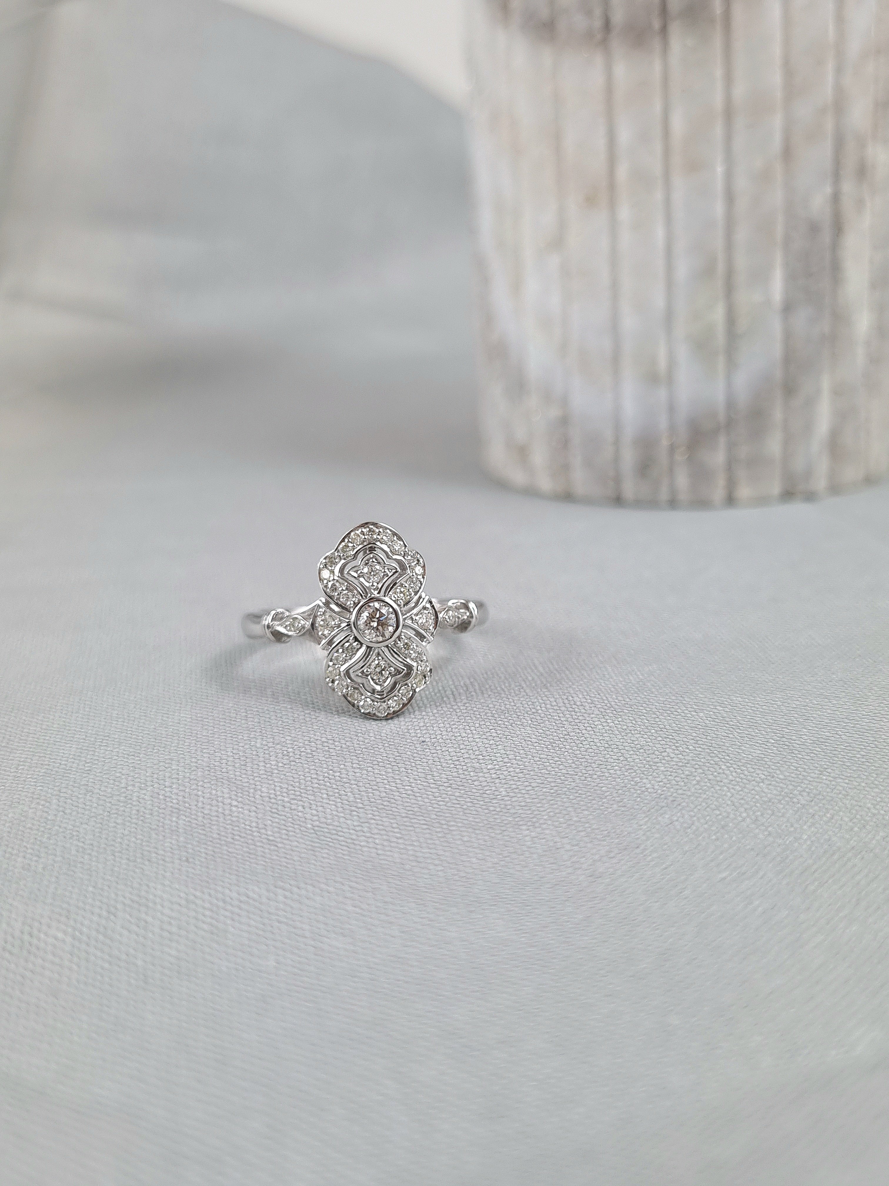 9ct White Gold Round Brillant cut Diamond Filigree ring