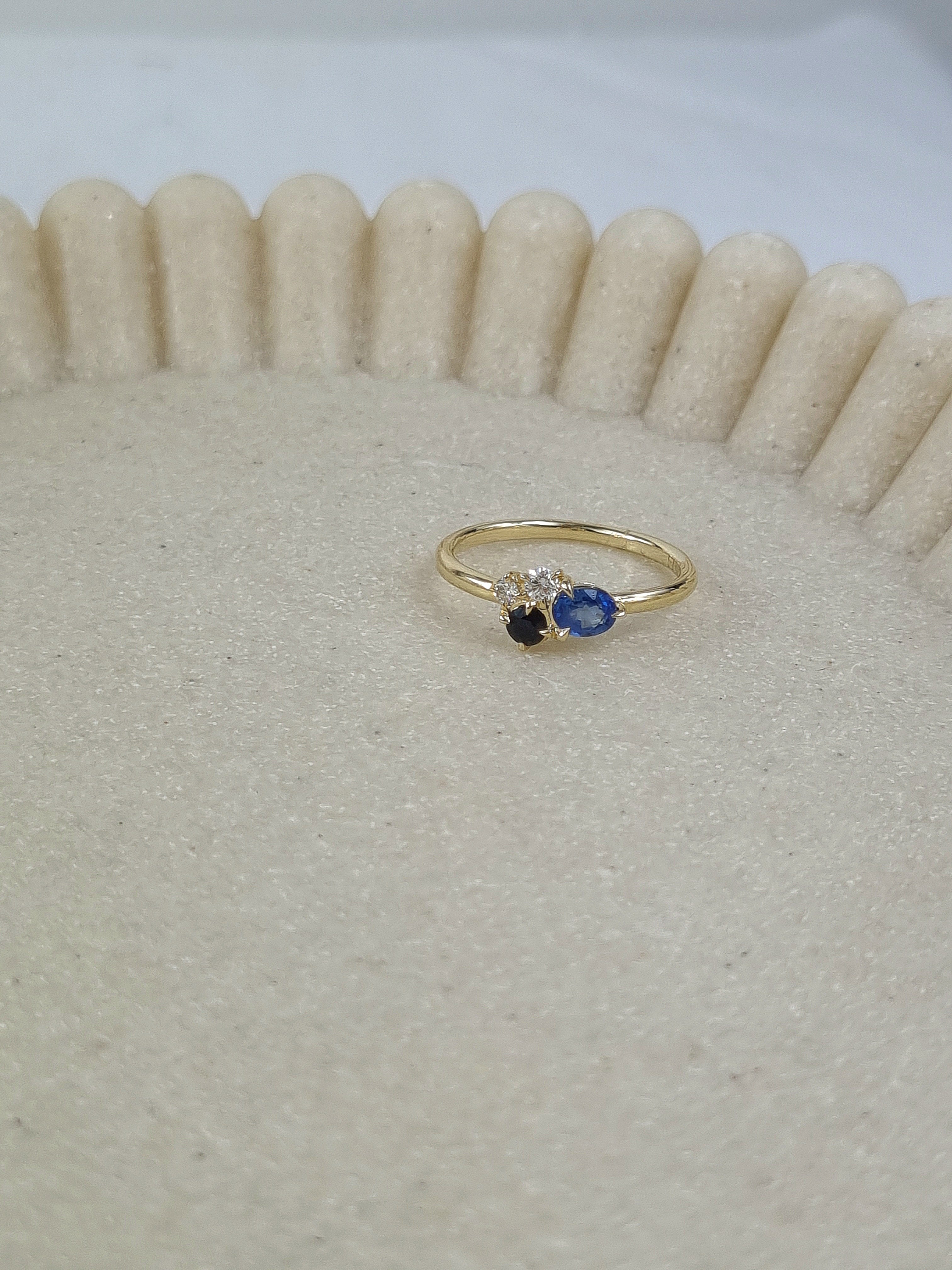 9ct Yellow Gold Ceylon, Sapphire and Diamond ring