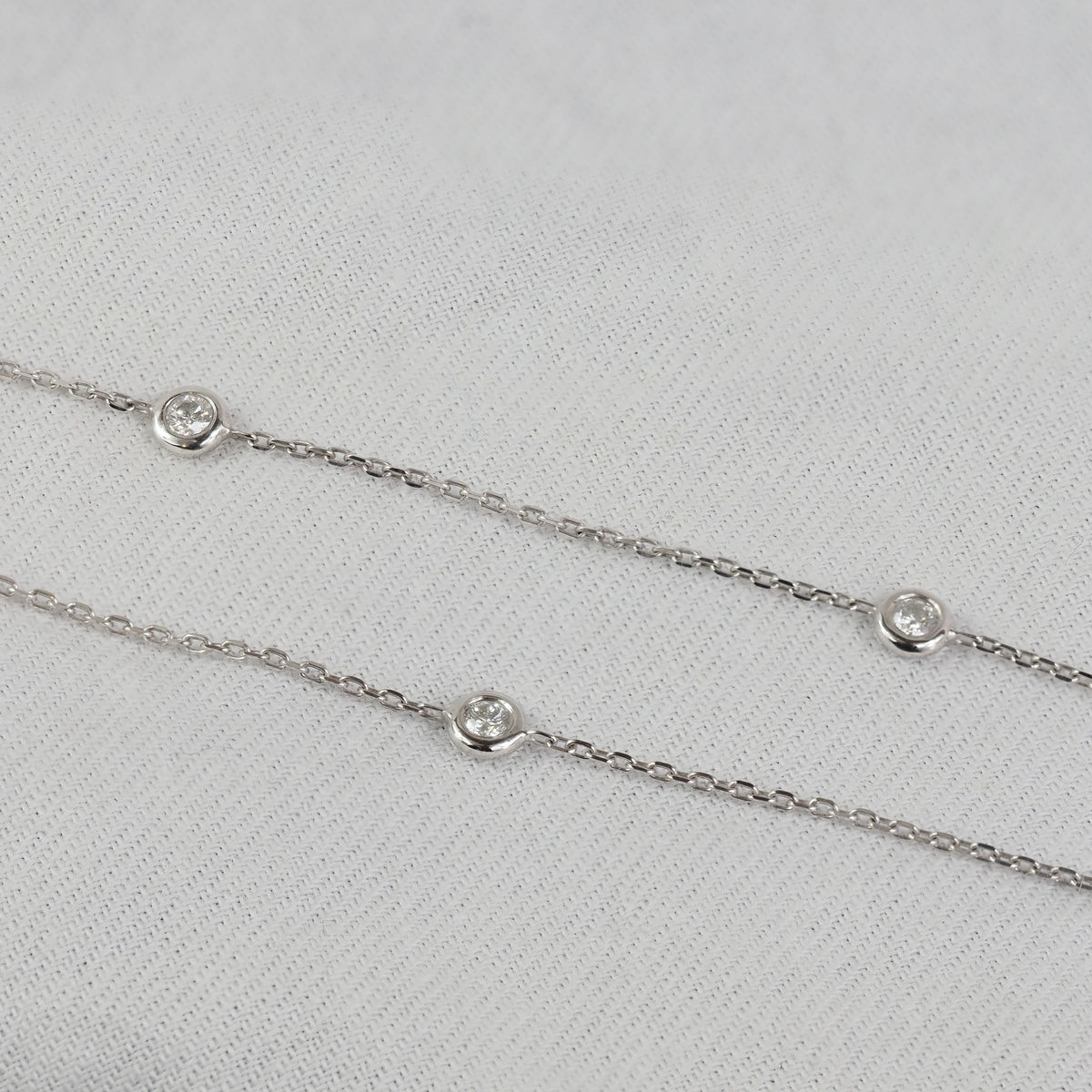 9ct White Gold Diamond Necklet, 50cm
