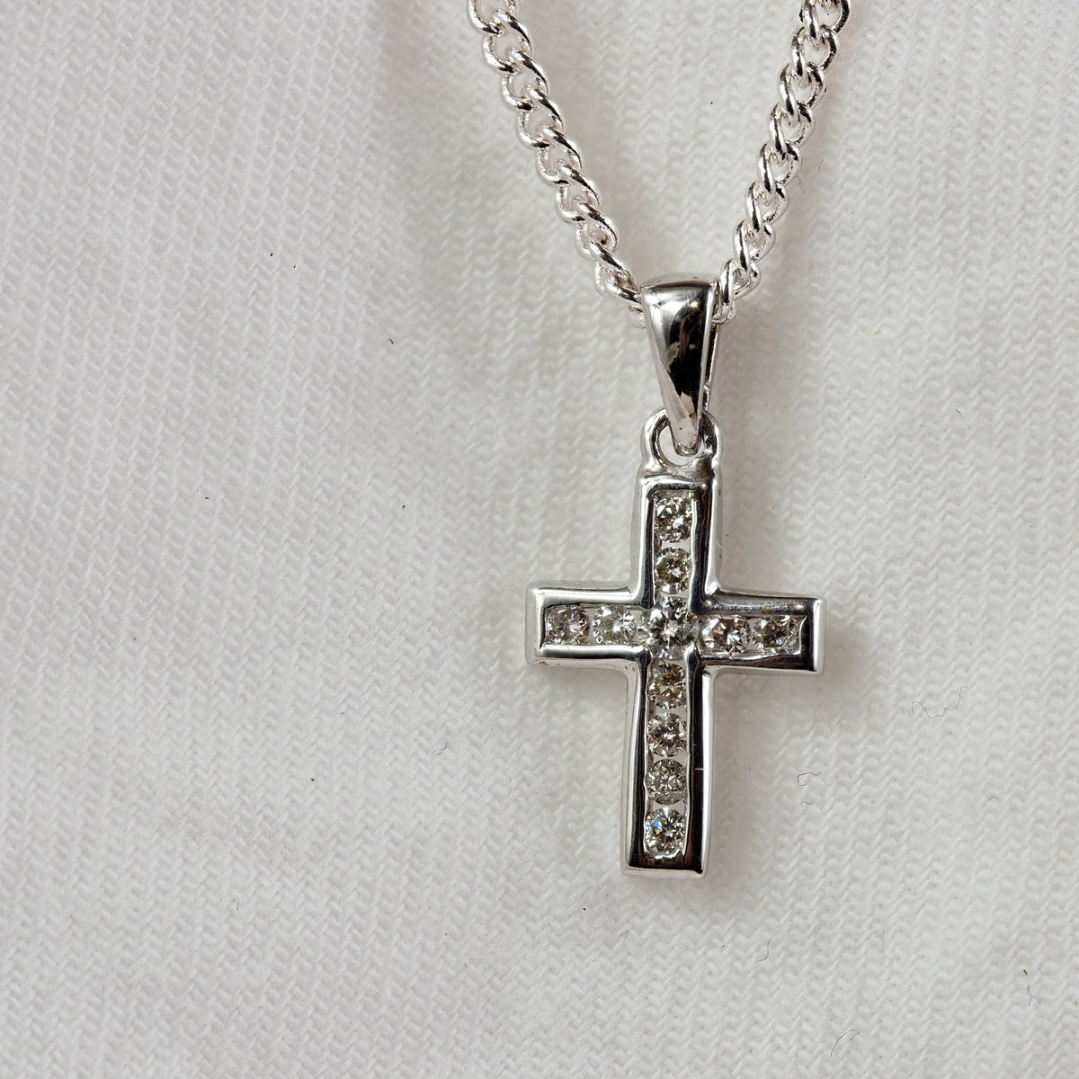 9ct White Gold Diamond Cross Pendant, 13mm