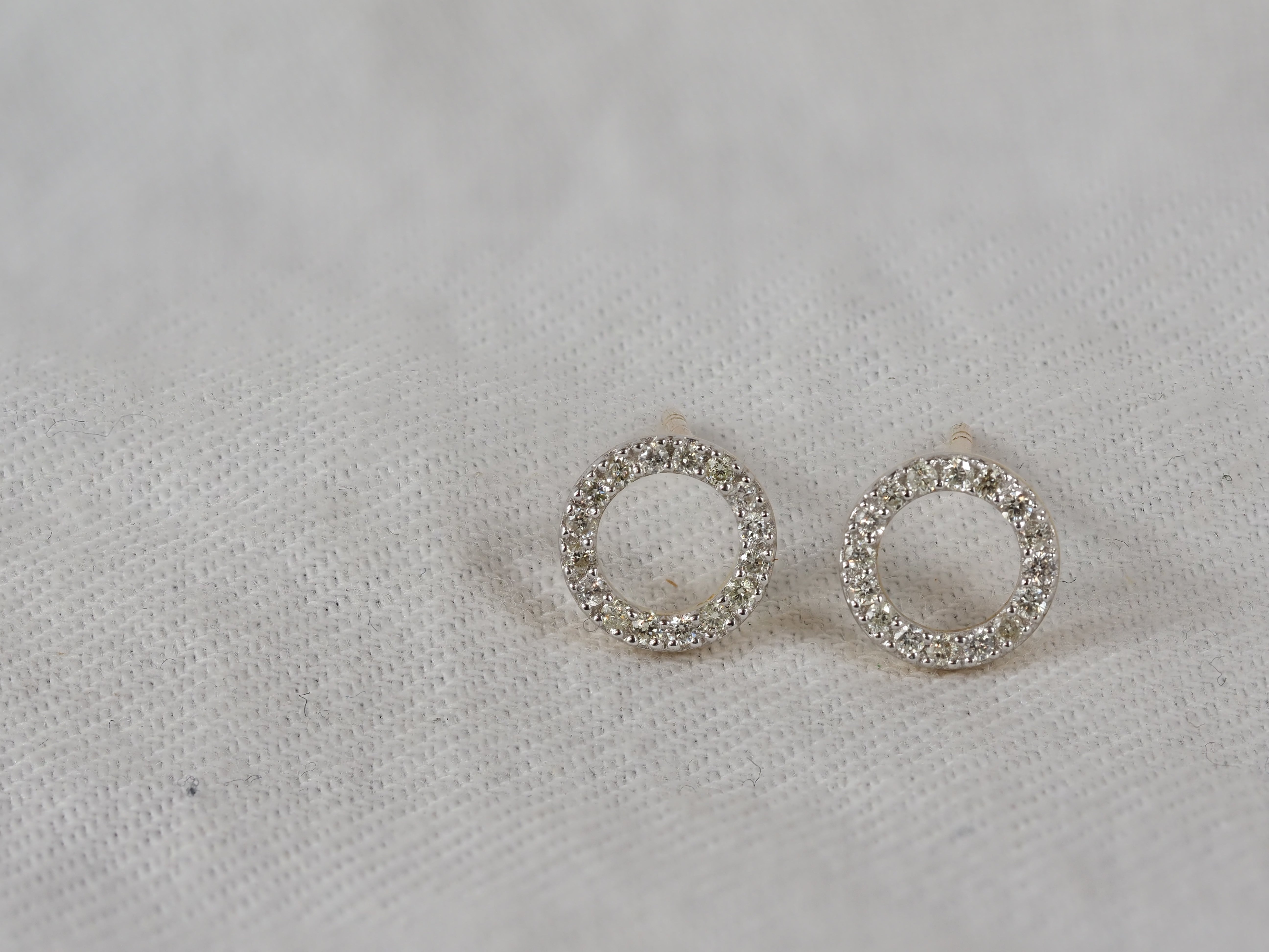 9ct Yellow Gold Open Circle Diamond Stud Earrings