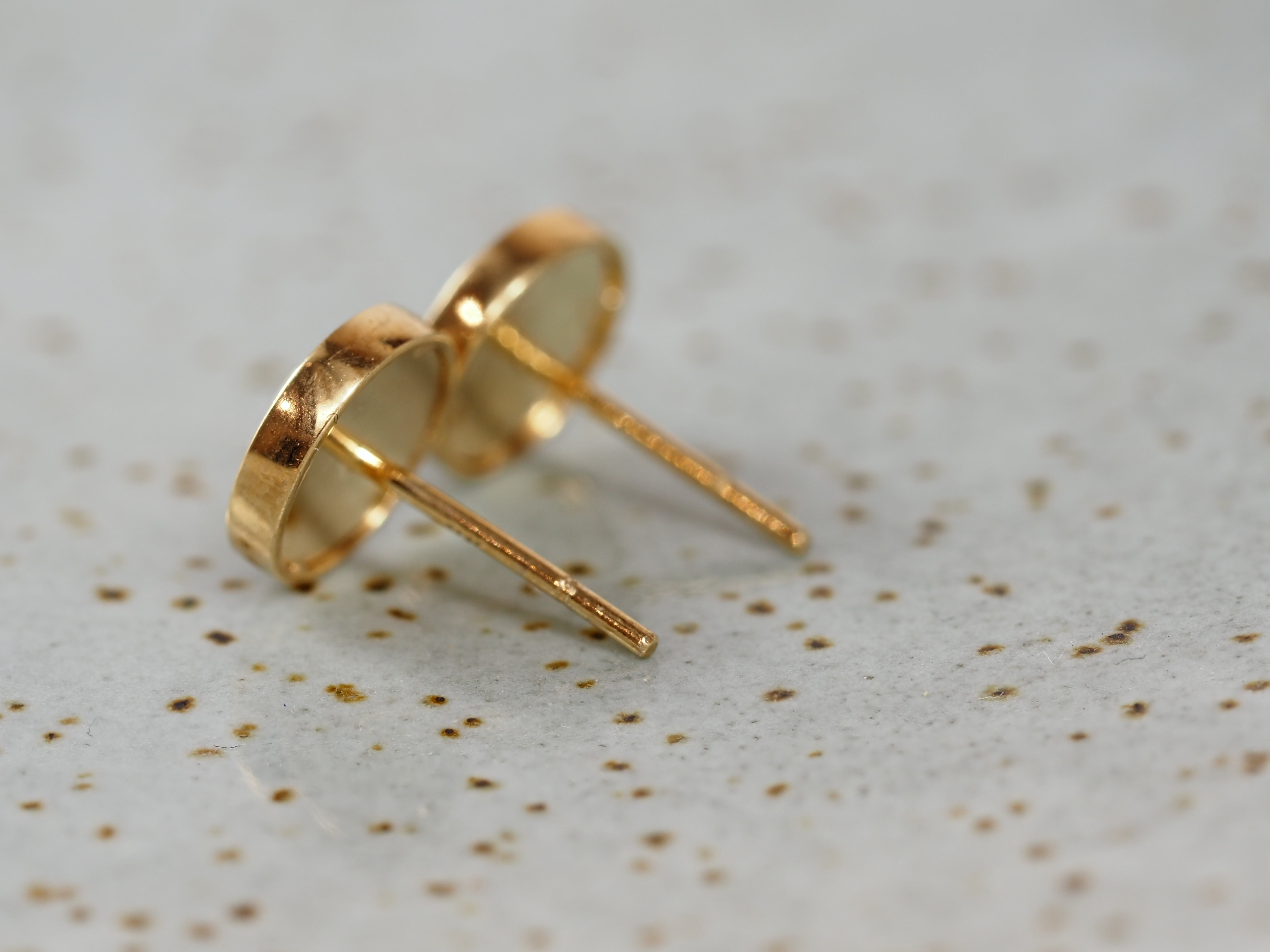 9ct Yellow Gold Round Laser Cut Stud Earrings