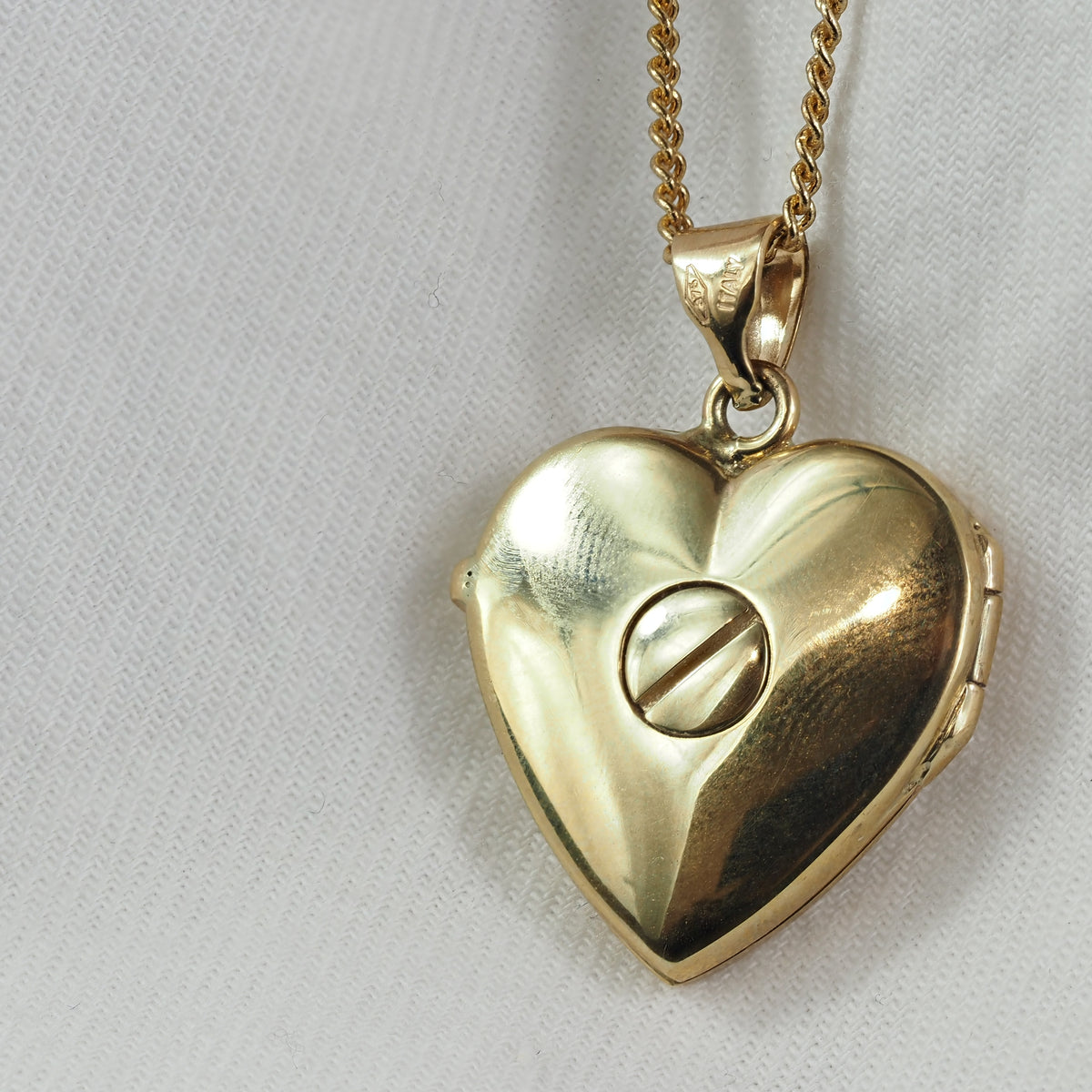 9ct Yellow Gold Heart Memorial Locket