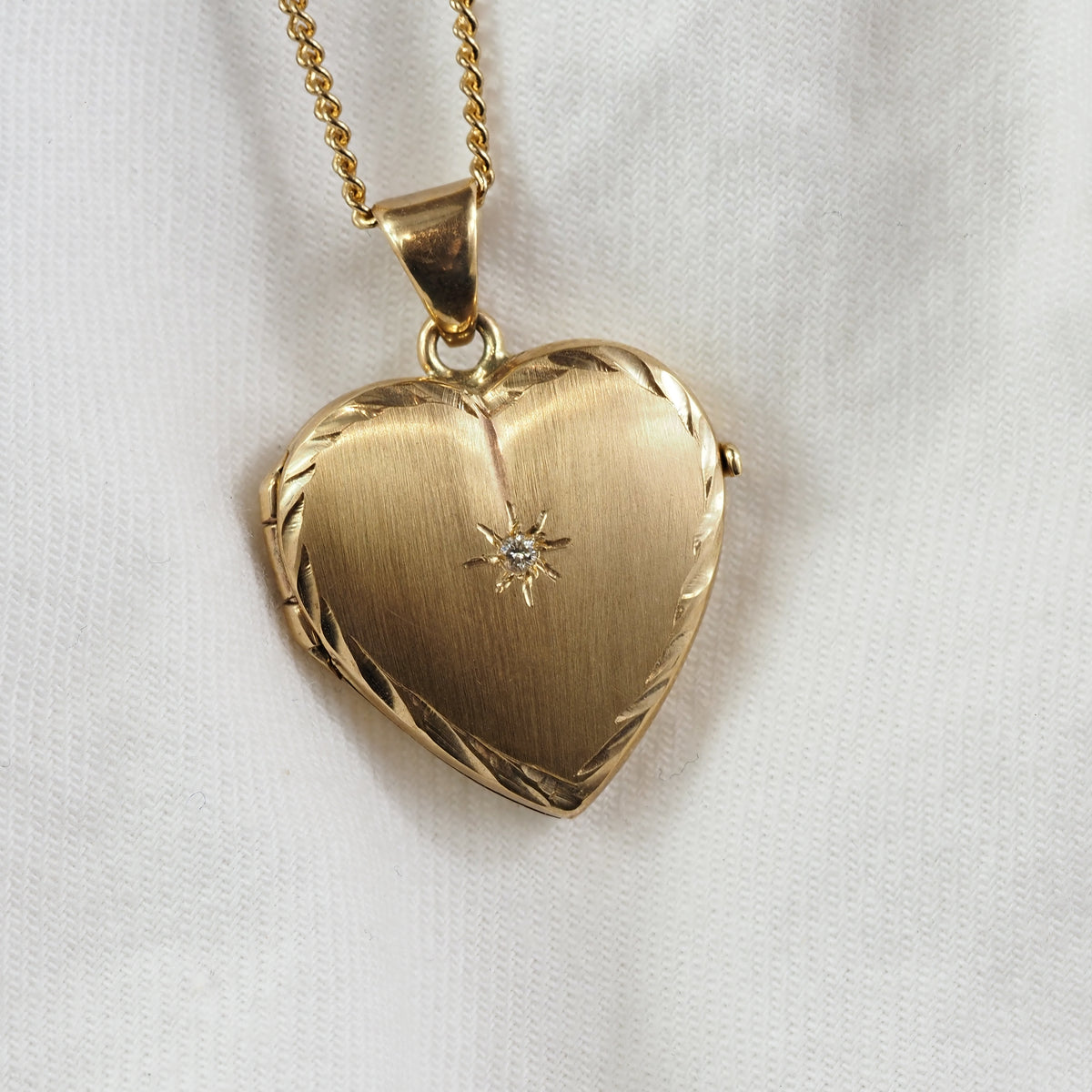 9ct Yellow Gold Heart Memorial Locket
