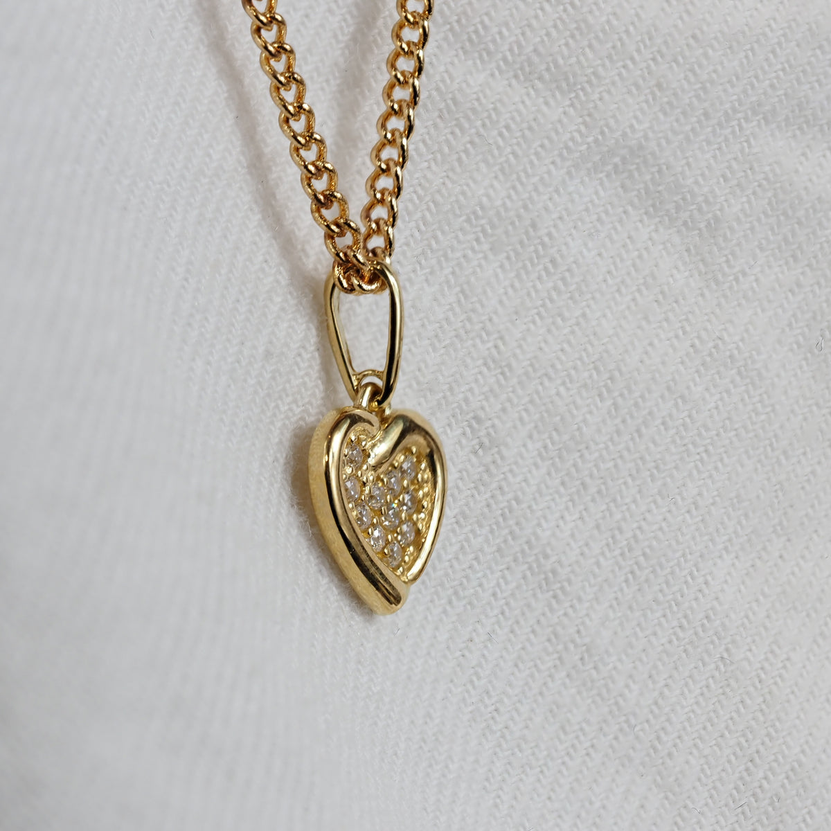 9ct Yellow Gold Cubic Zirconia Heart Pendant