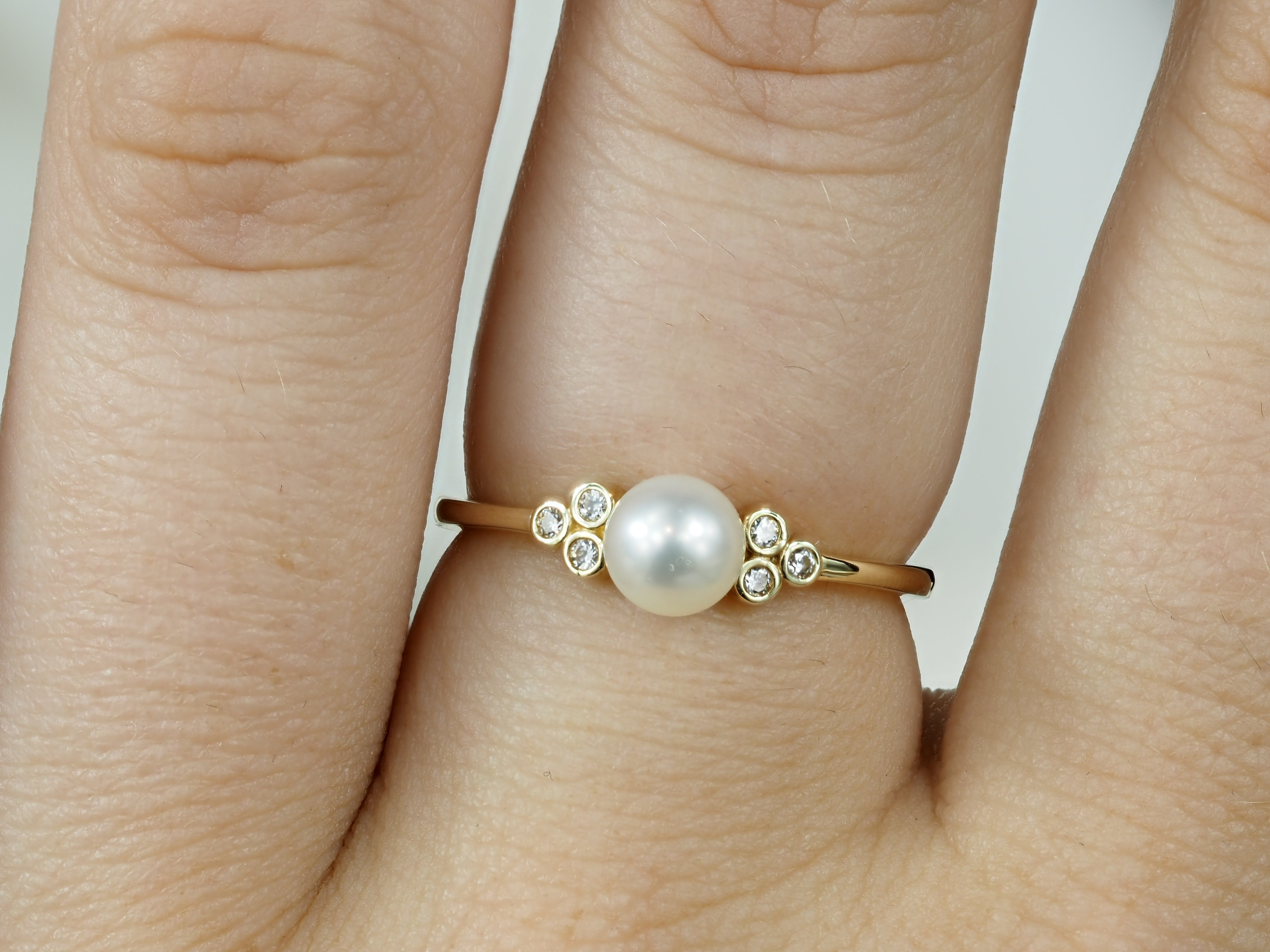 9ct Yellow Gold Freshwater Pearl Ring