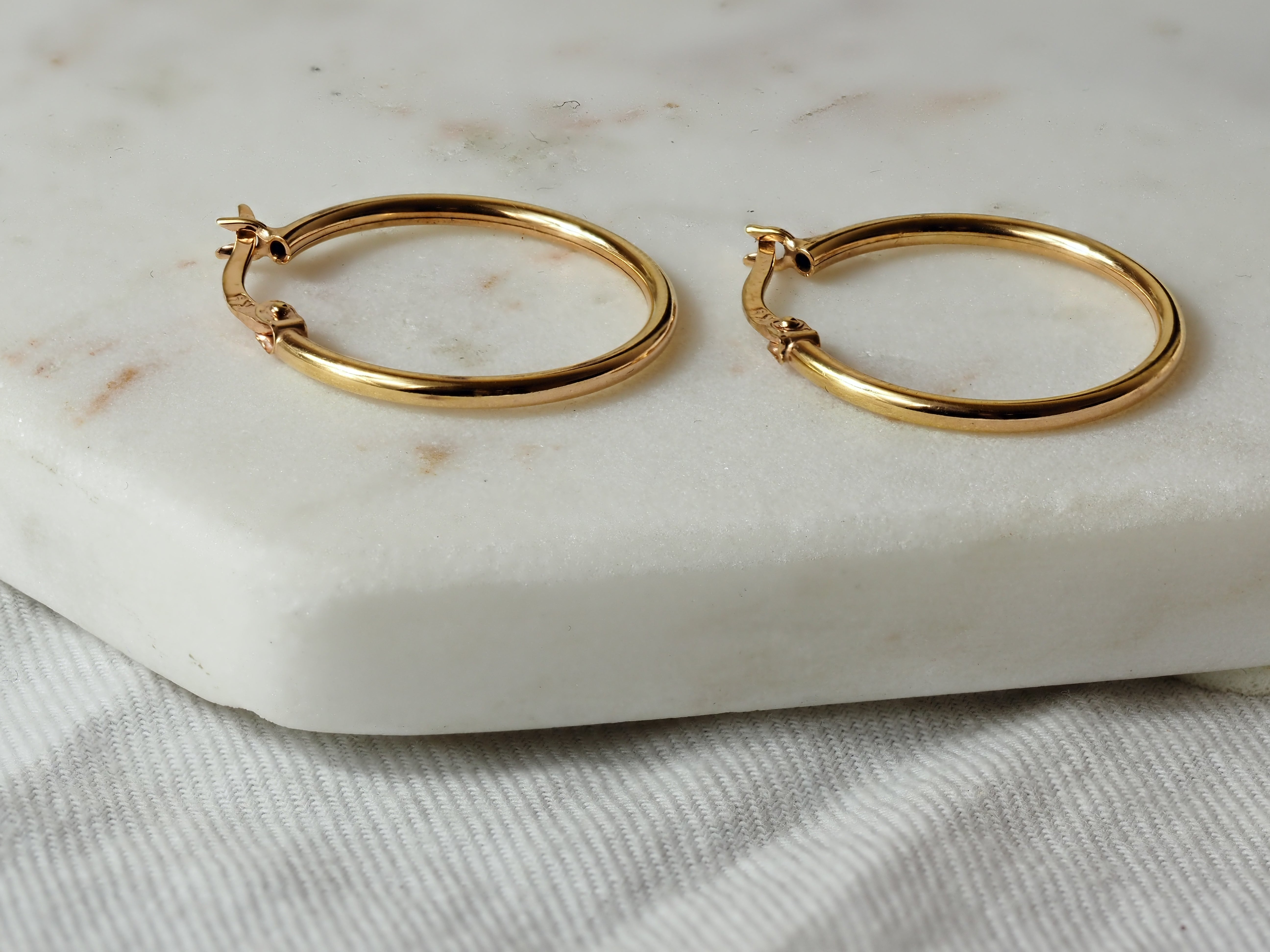 9ct Yellow Gold Hoop Earrings, 21mm