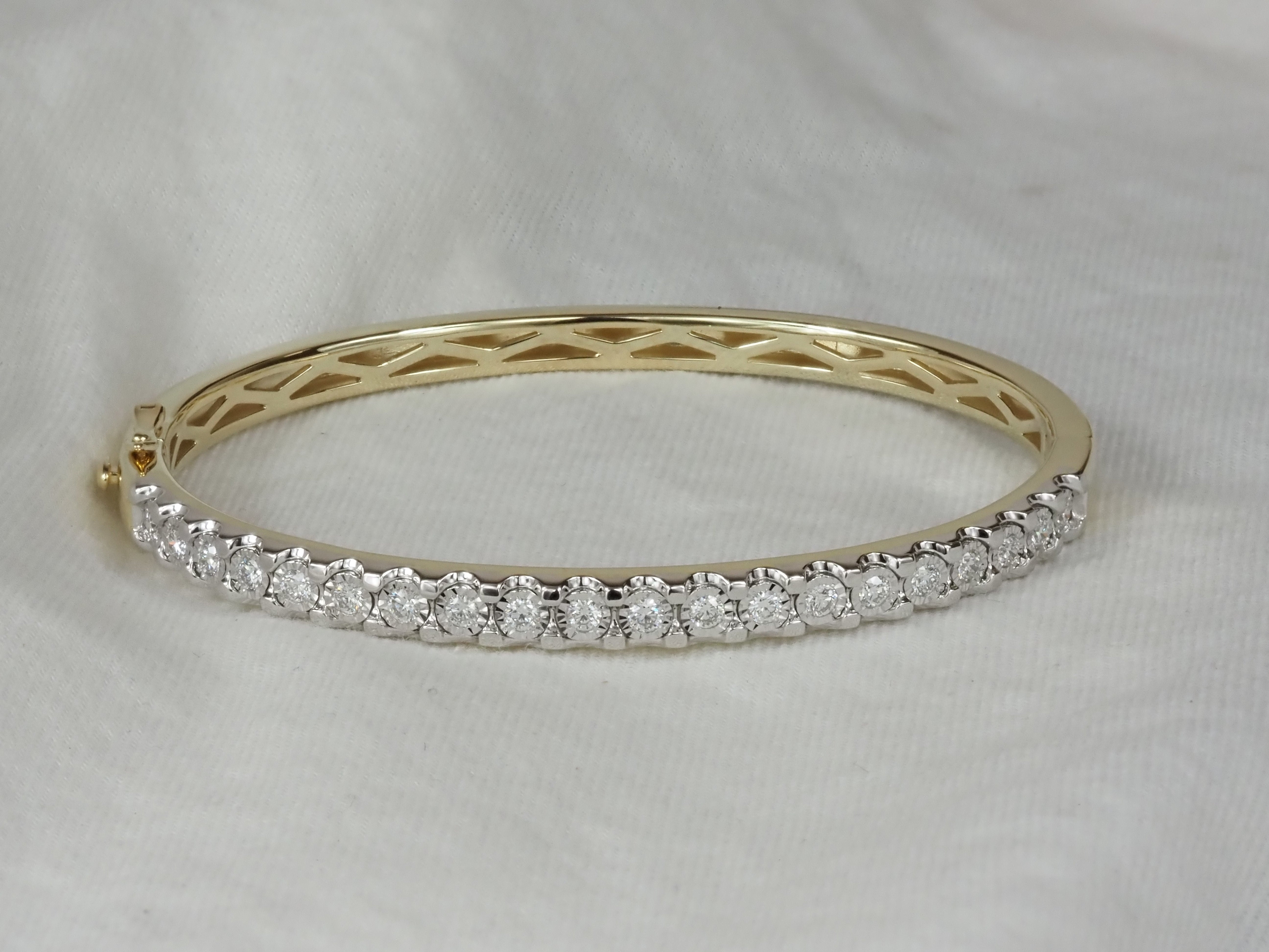 9ct Yellow and White Gold Diamond Bangle, 0.90ct total