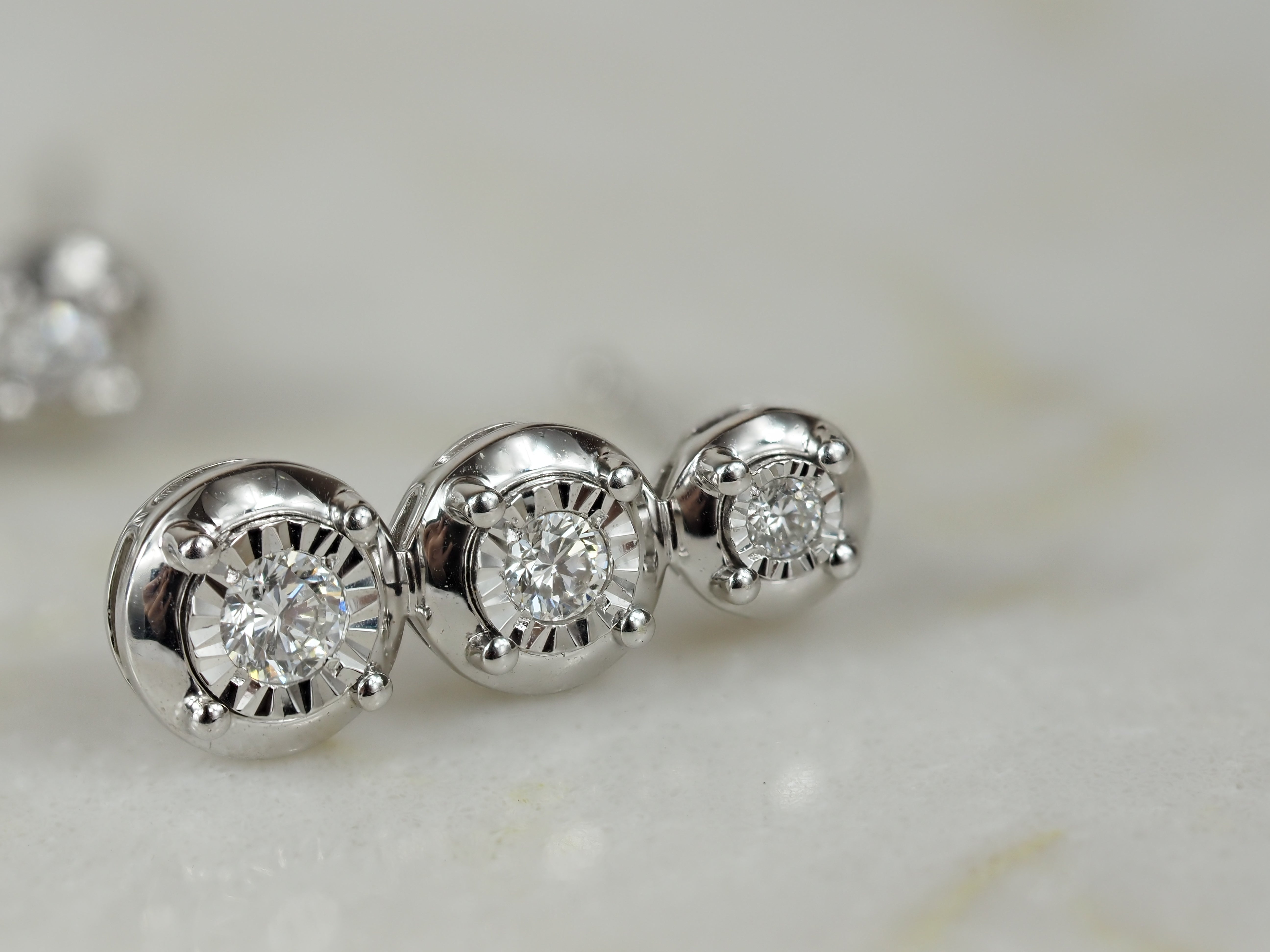 9ct White Gold Diamond Drop Earrings, 0.25ct Total