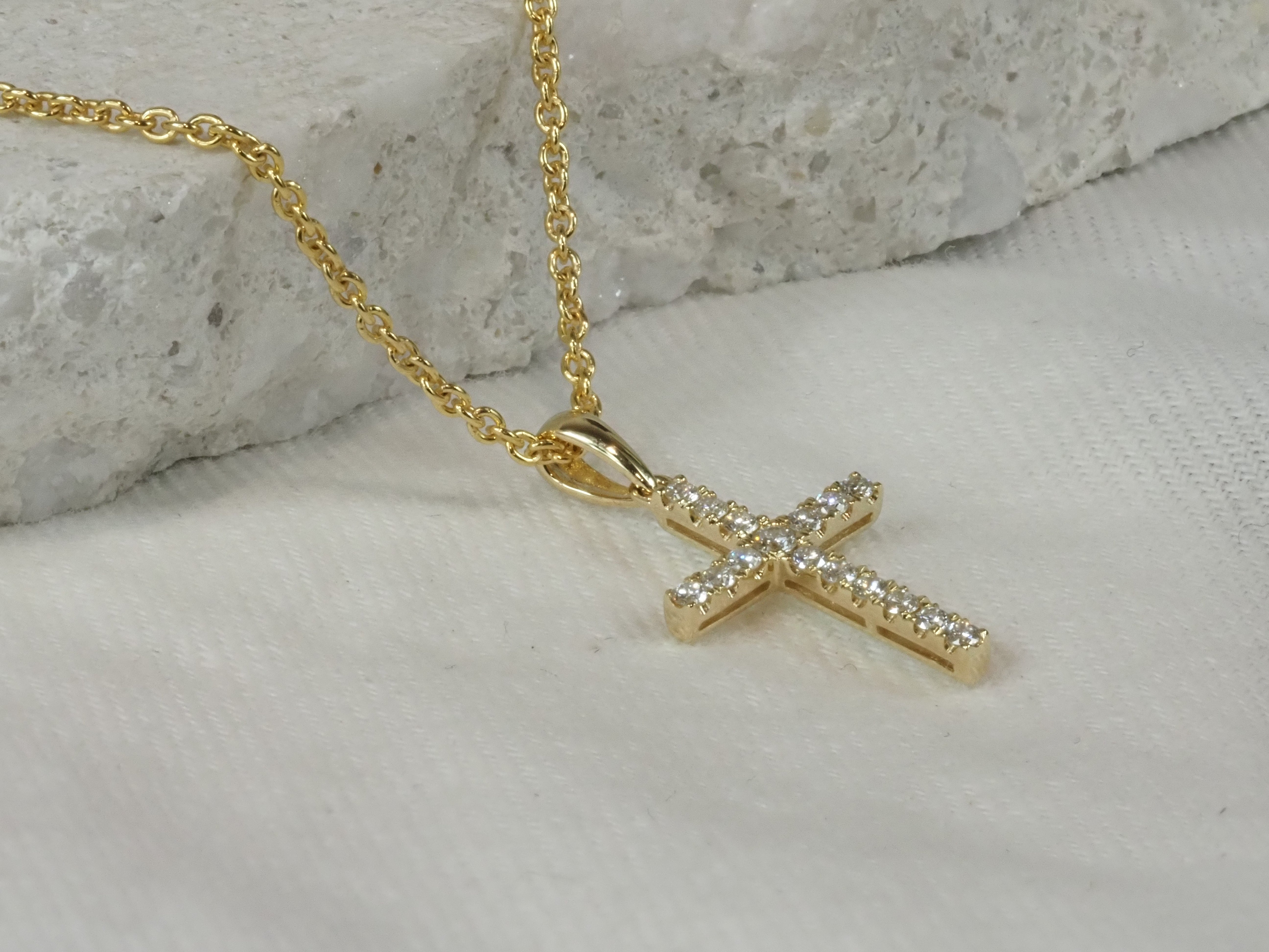 9ct Yellow Gold Diamond Cross Pendant, 0.15ct Total